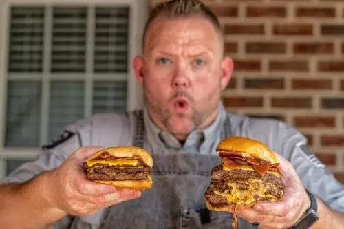 hussanator-vs-baconator
