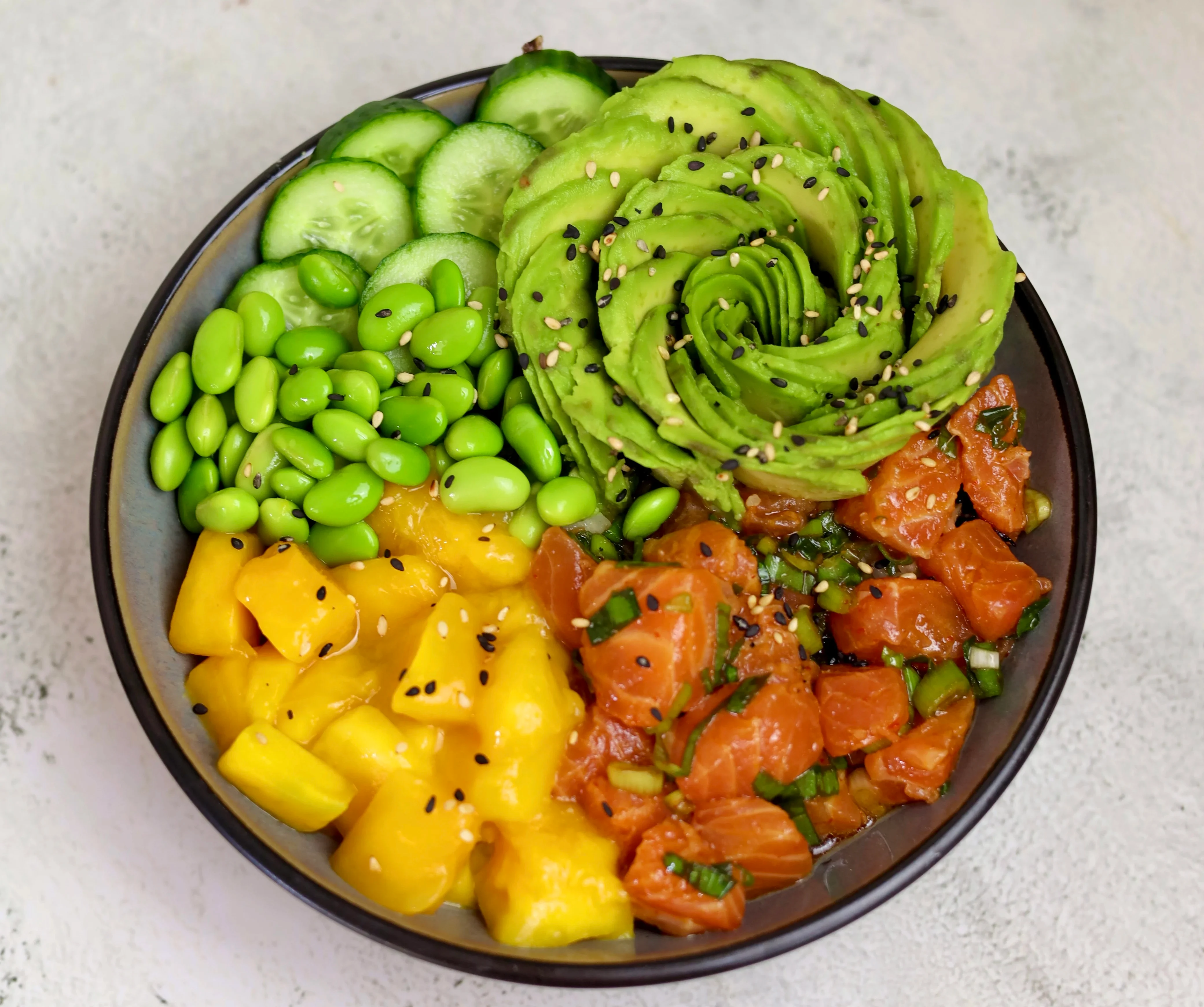 salmon-poke-bowl