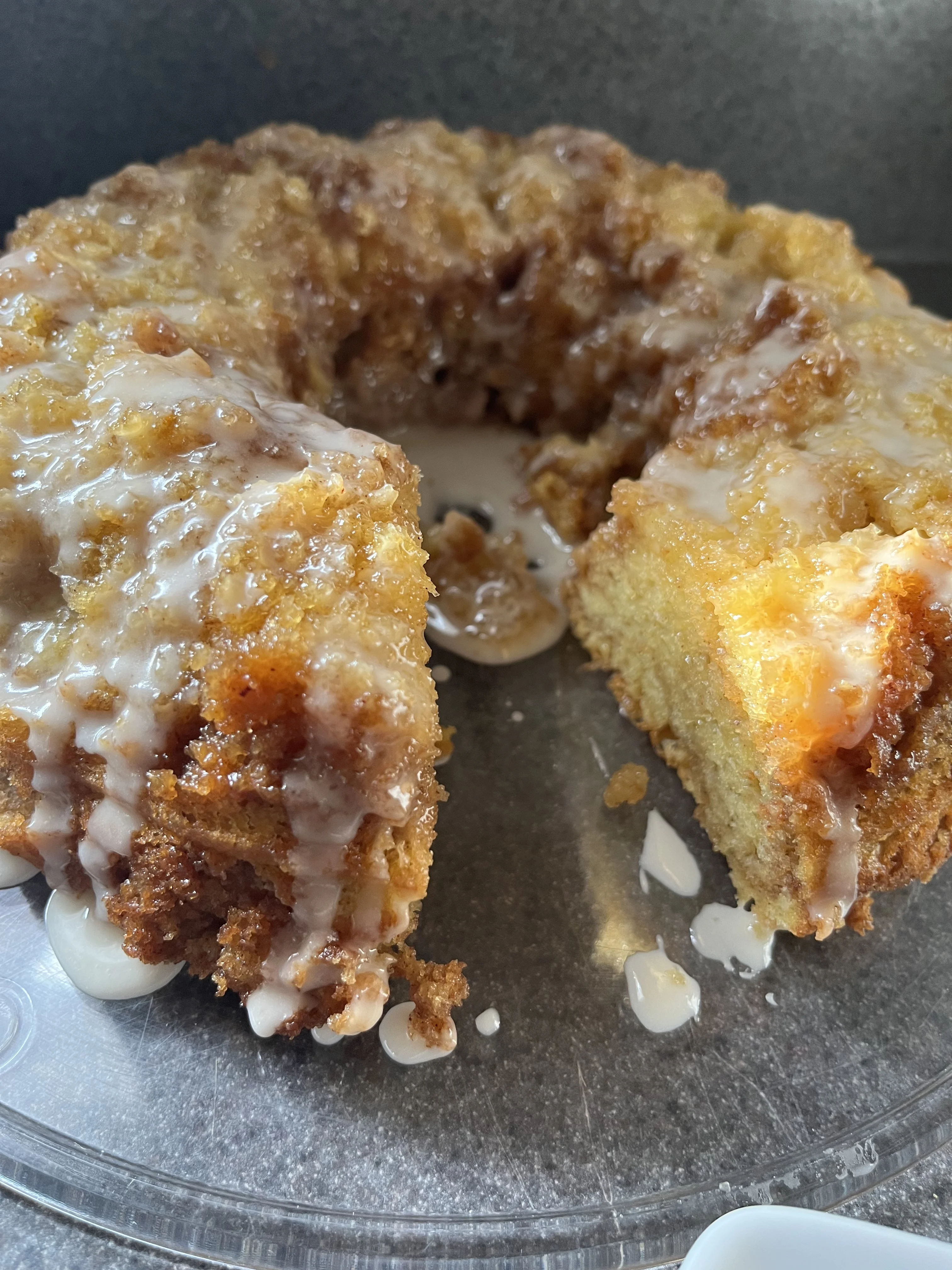 cinnamon-bun-cake