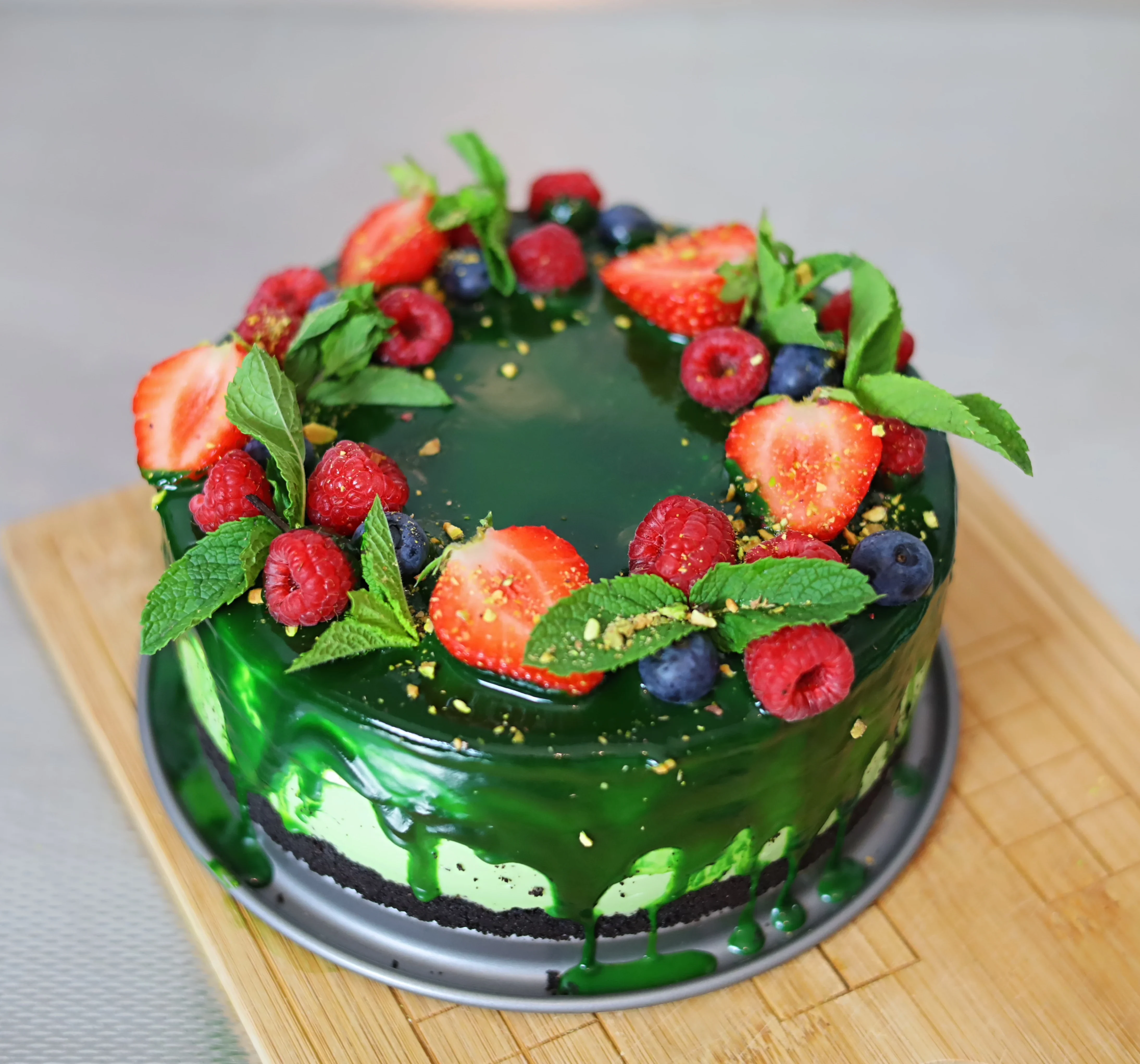 no-bake-matcha-cheesecake