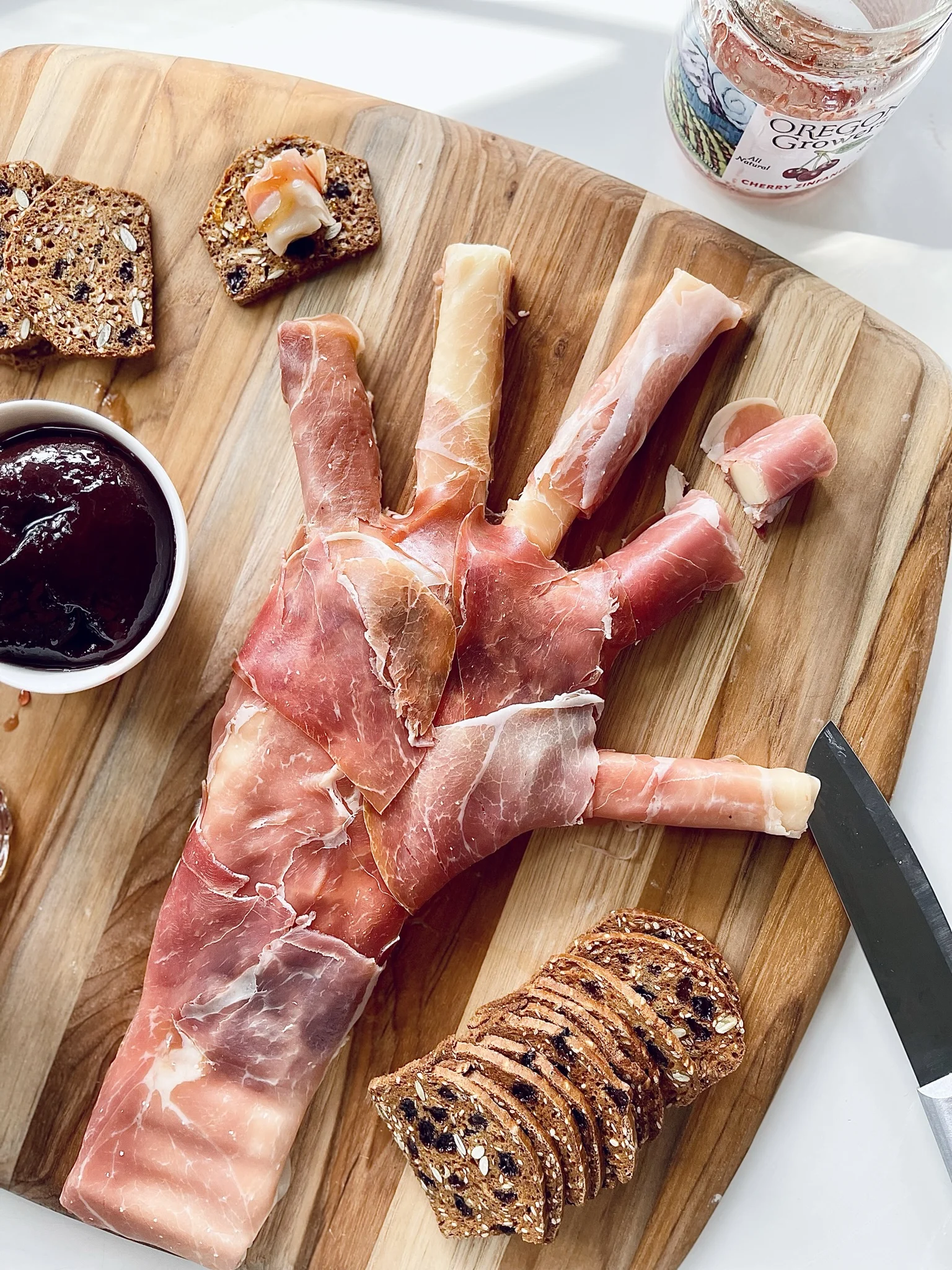 creepy-cheese-prosciutto-hand