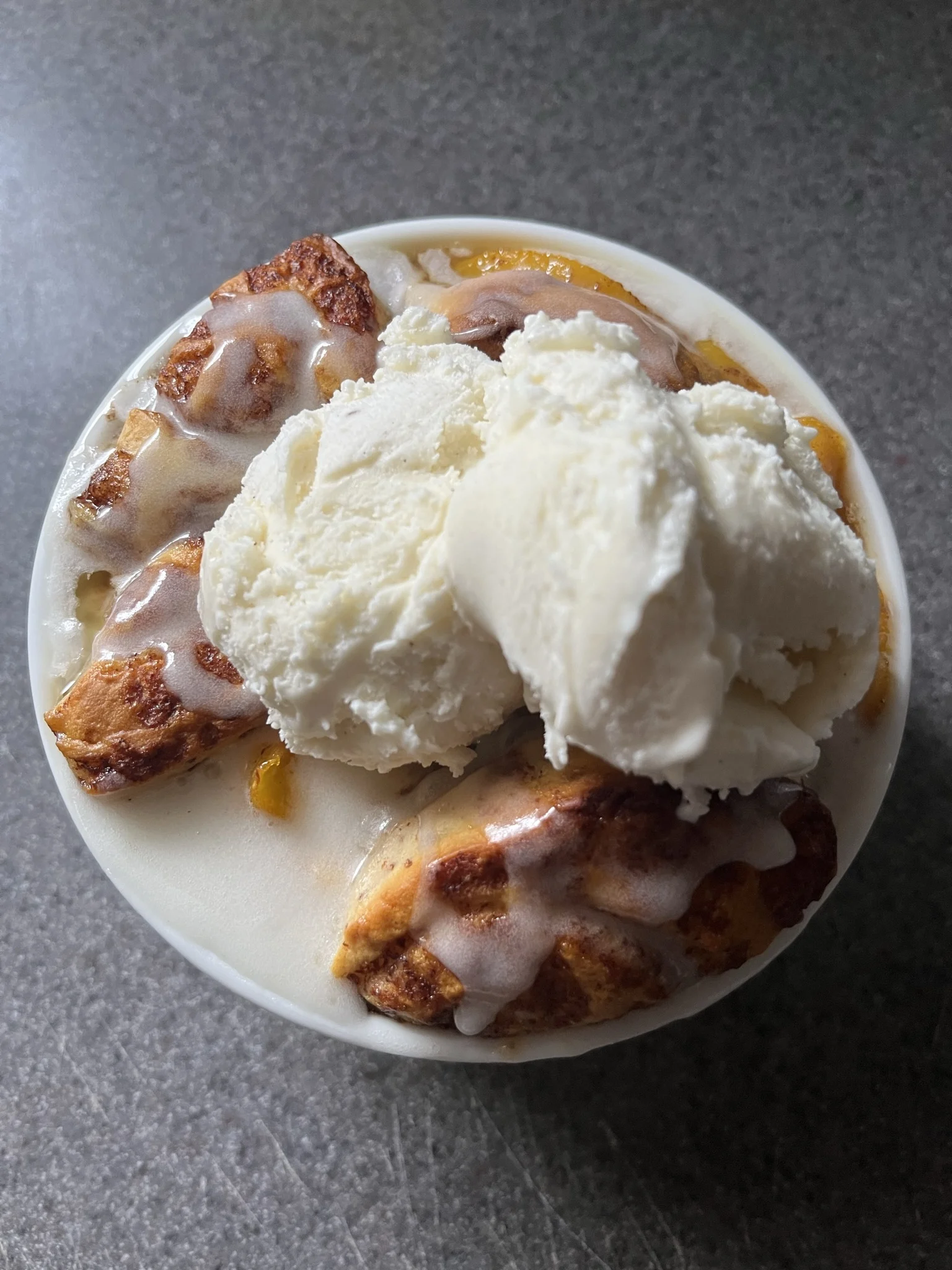 single-serve-peach-cobbler