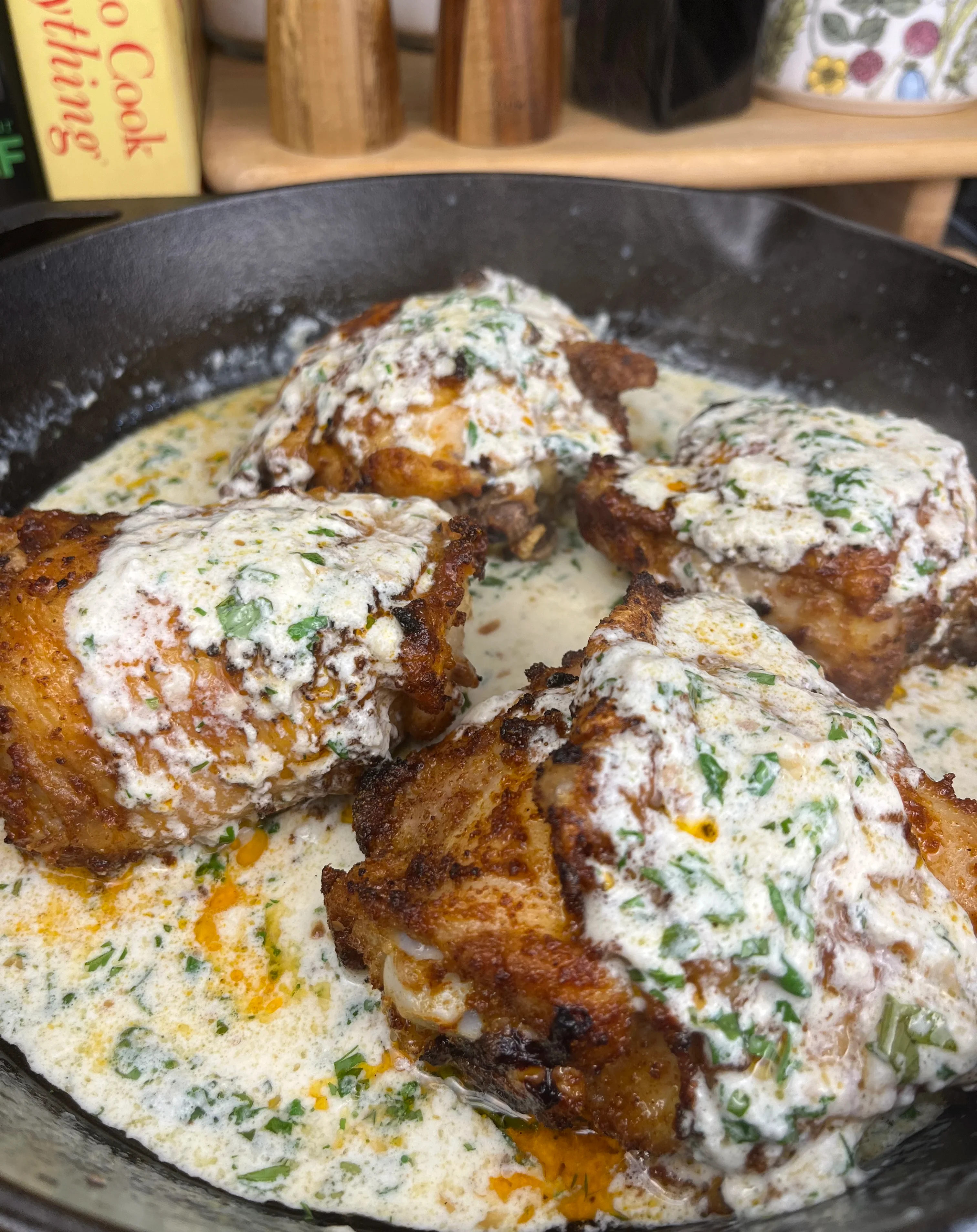 air-fryer-chicken-thighs-w-creamy-garlic-sauce