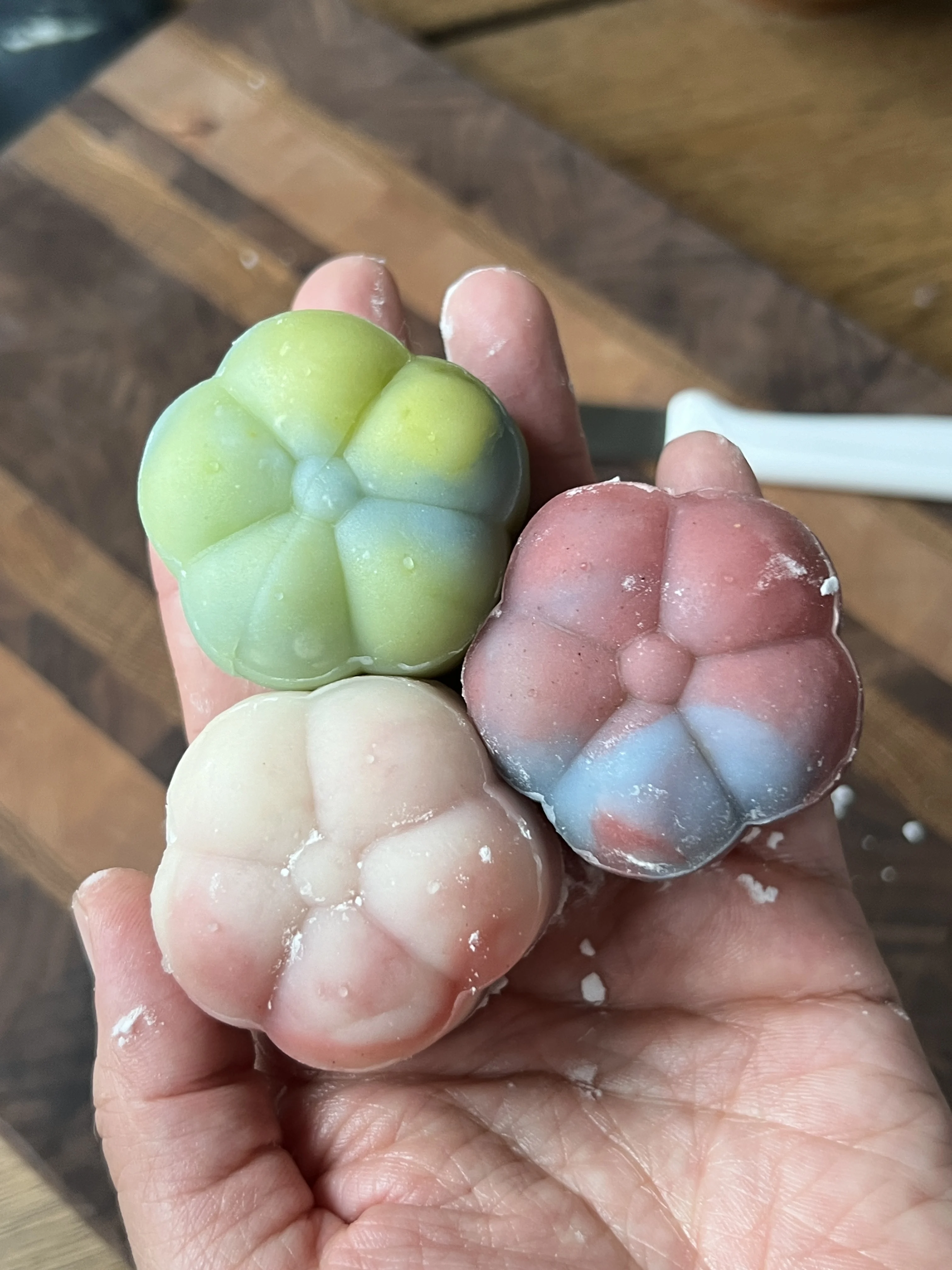 peanut-butter-snowskin-mooncakes