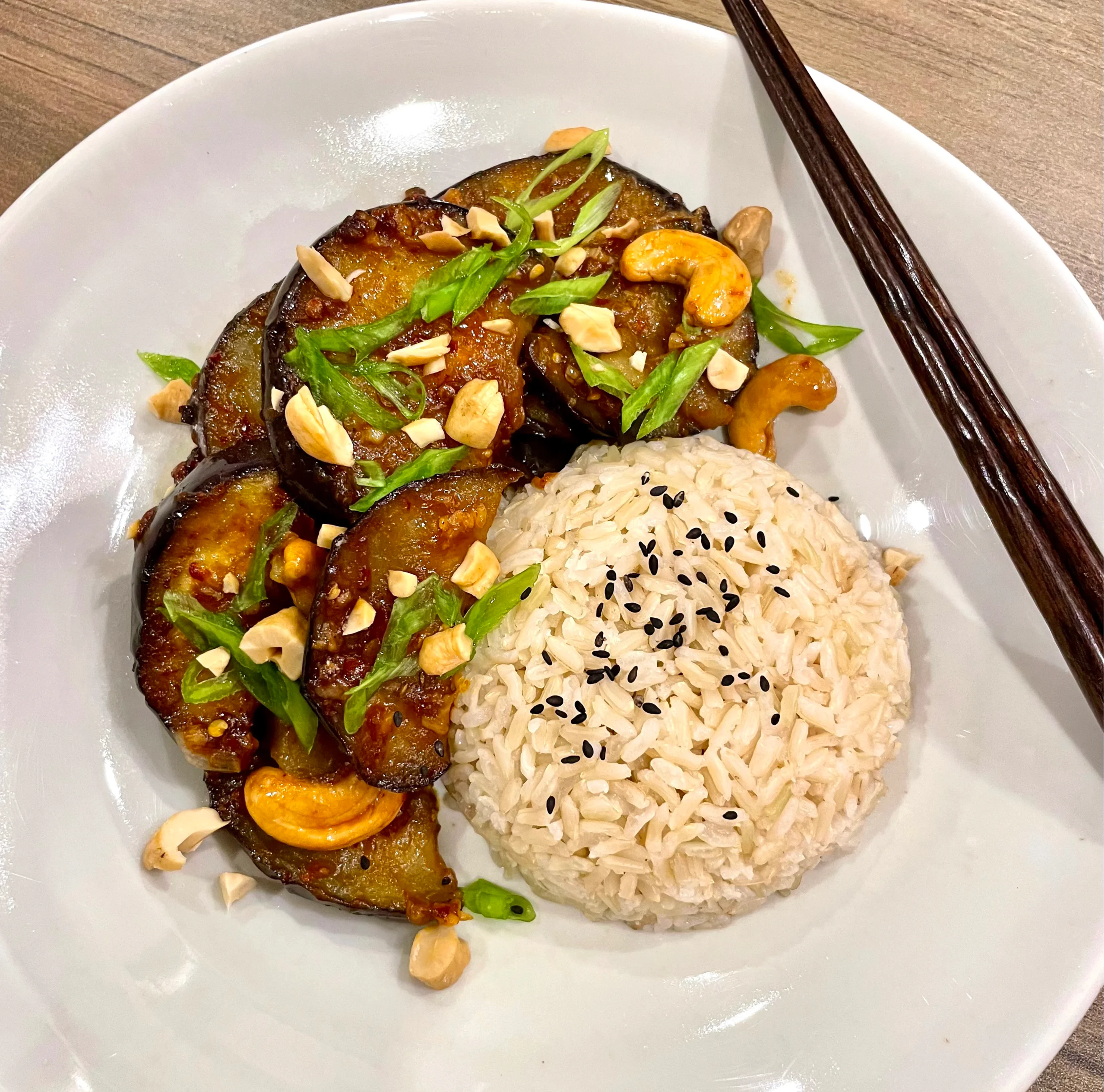 chilli-eggplant-with-cashew-nuts