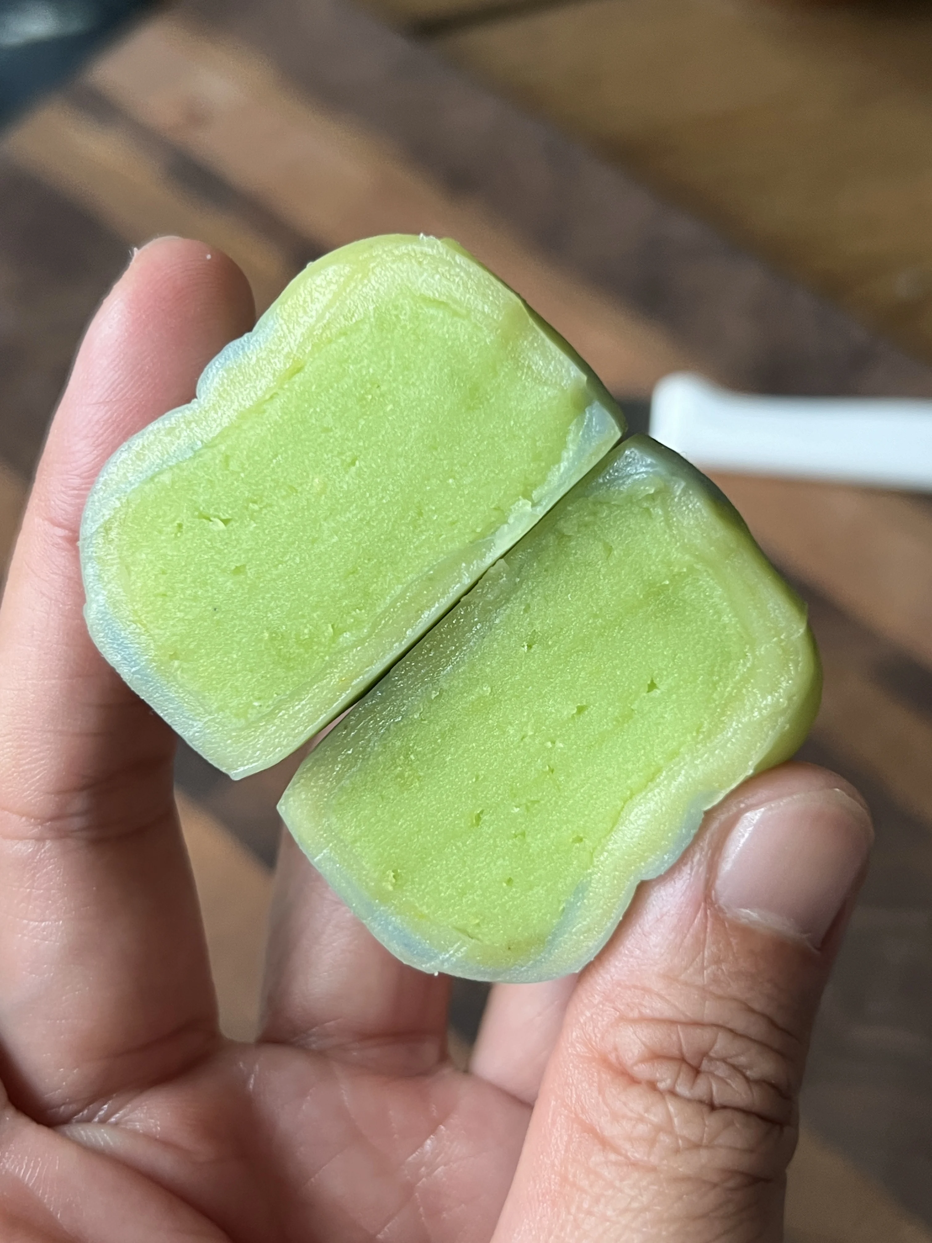 pandan-mung-bean-snowskin-mooncakes