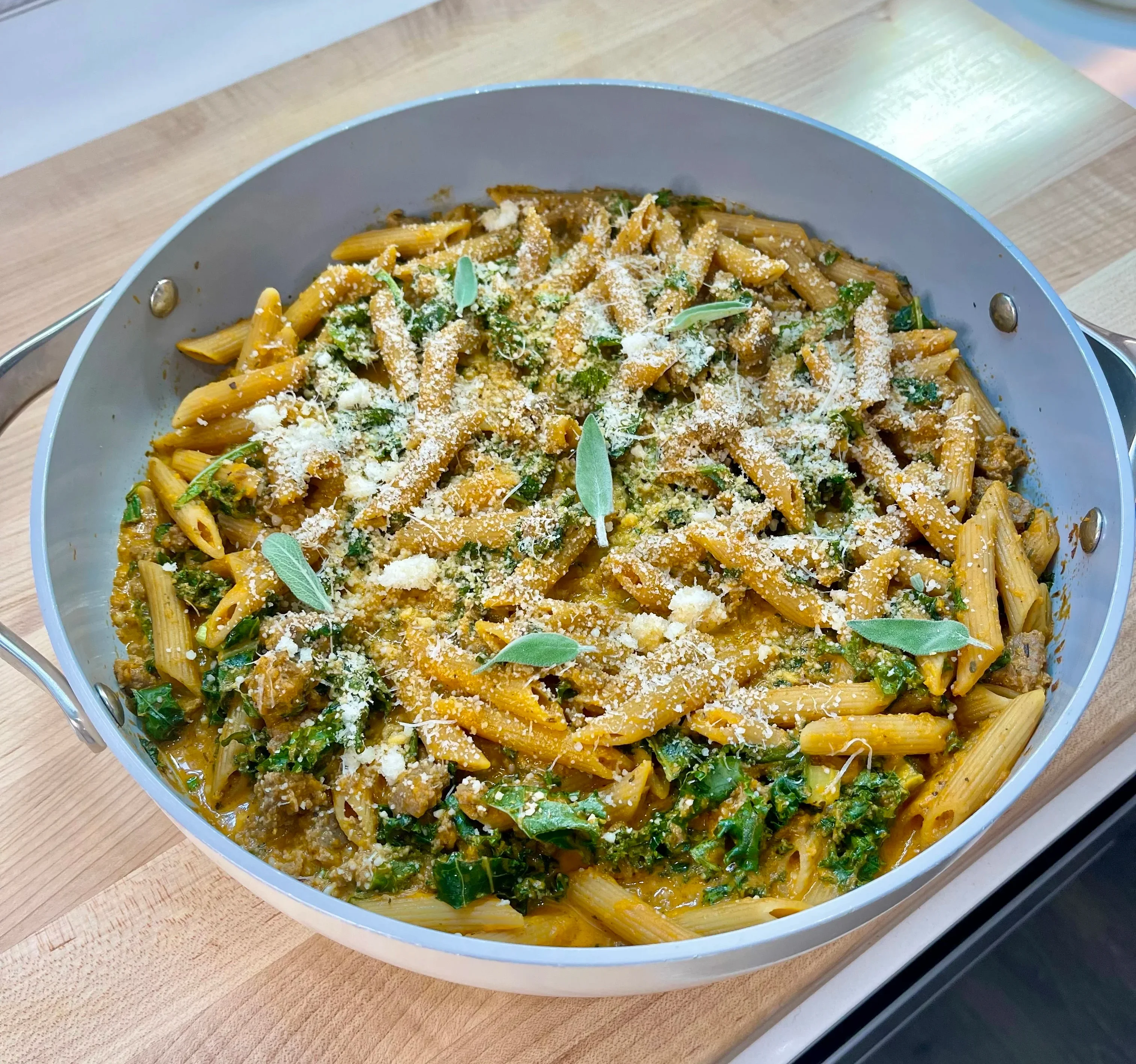 butternut-squash-sausage-and-kale-pasta