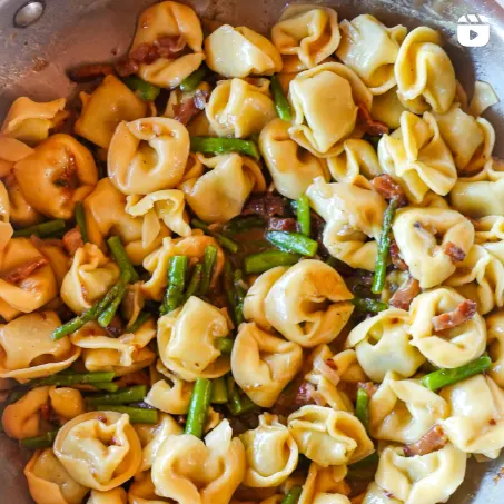 tortellini-de-queijo-com-bacon-e-aspargos
