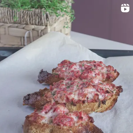 bruschetta-de-linguica-toscana