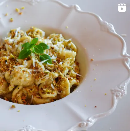 macarrao-ao-molho-de-pistache