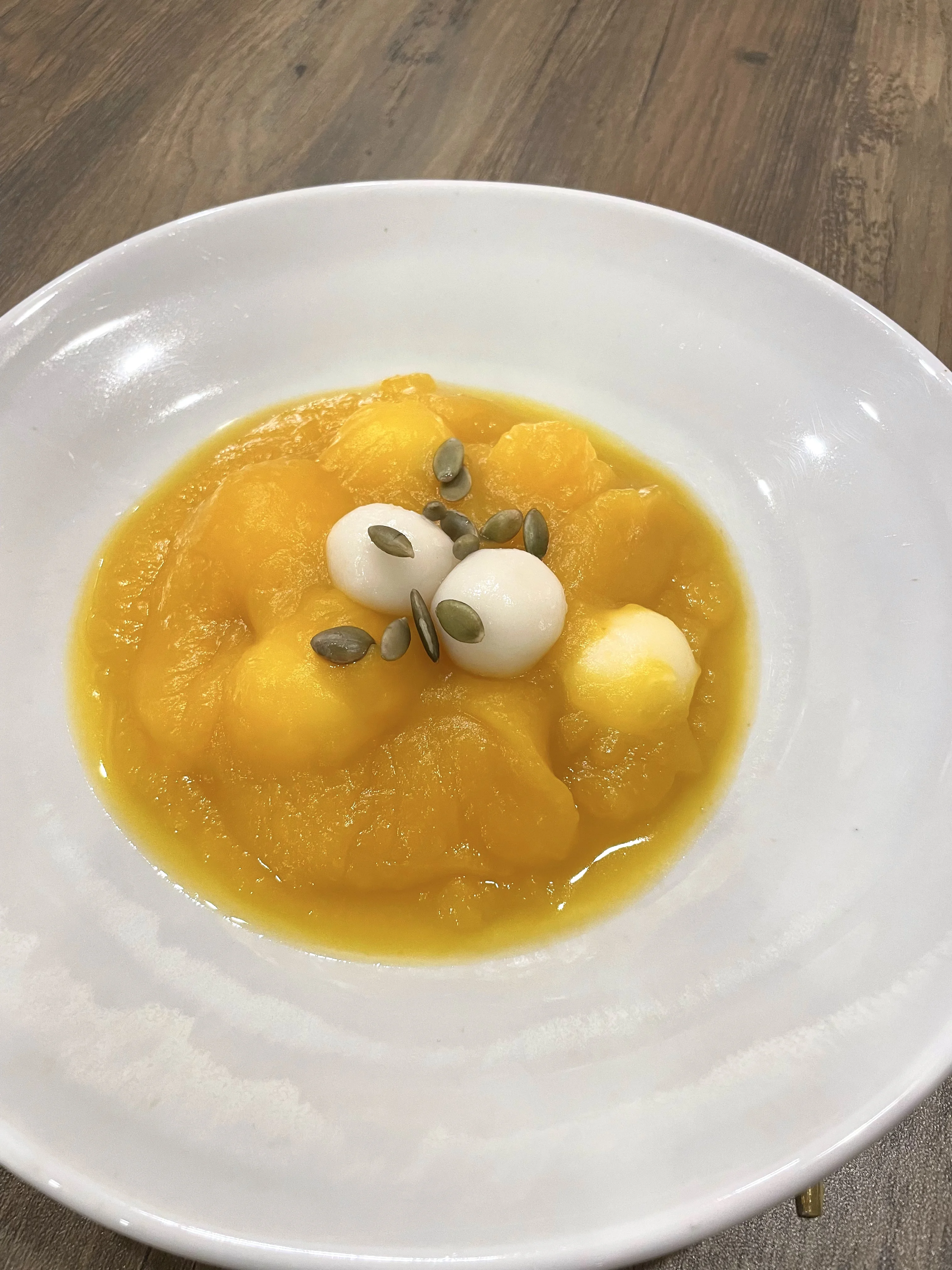 korean-pumpkin-soup-with-mochi-balls