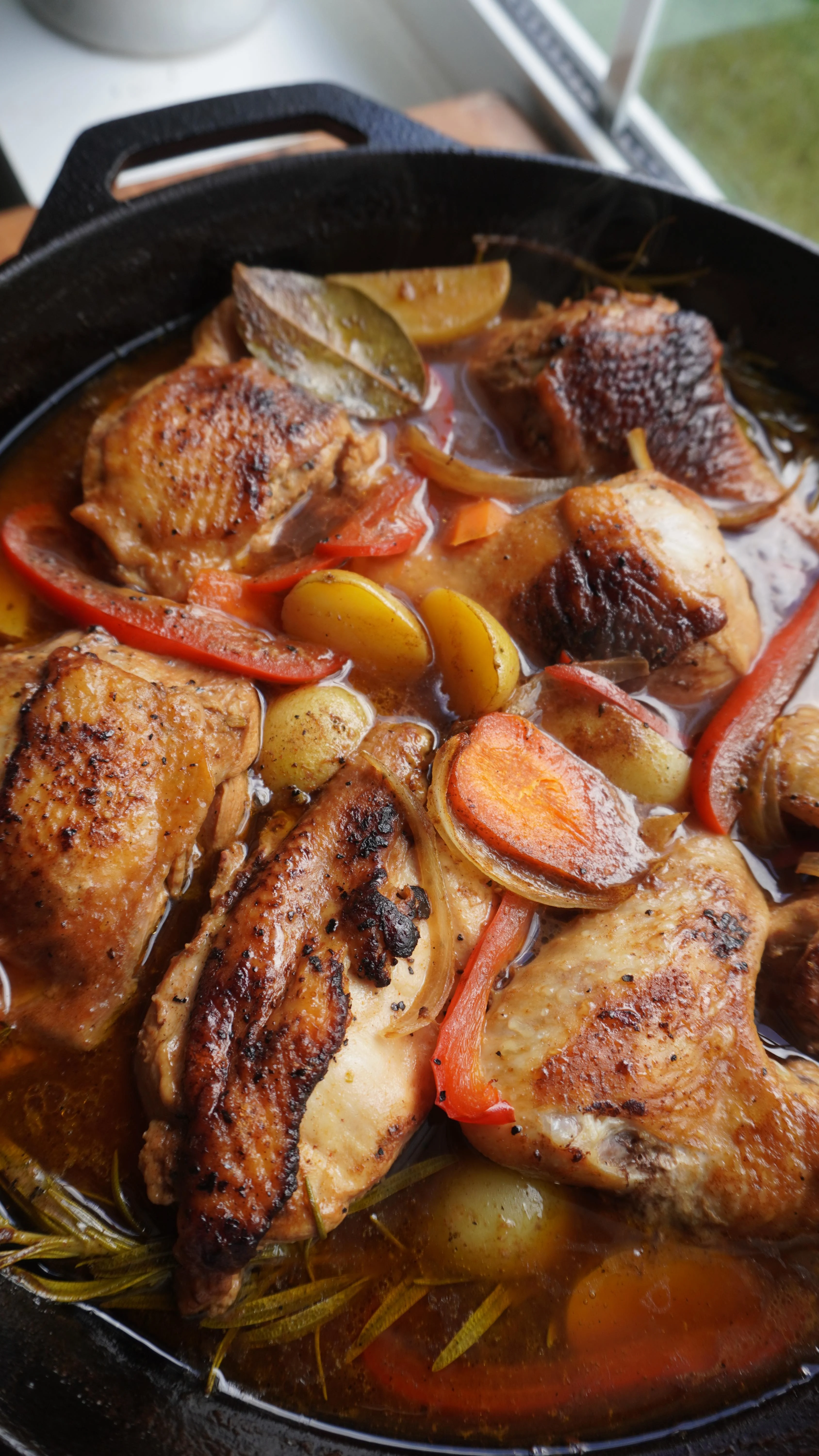 pollo-a-la-cerveza-con-su-yapa-beer-chicken-with-its-extra