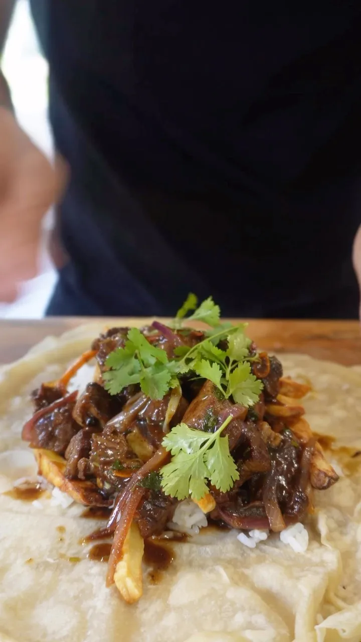 lomo-saltado-burrito-lomo-saltado-burrito