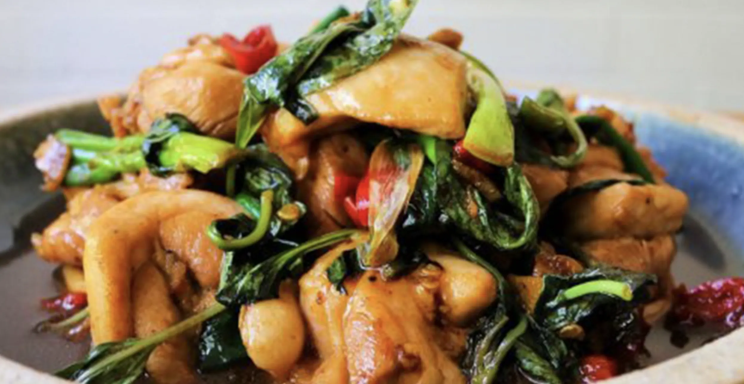 pollo-con-albahaca