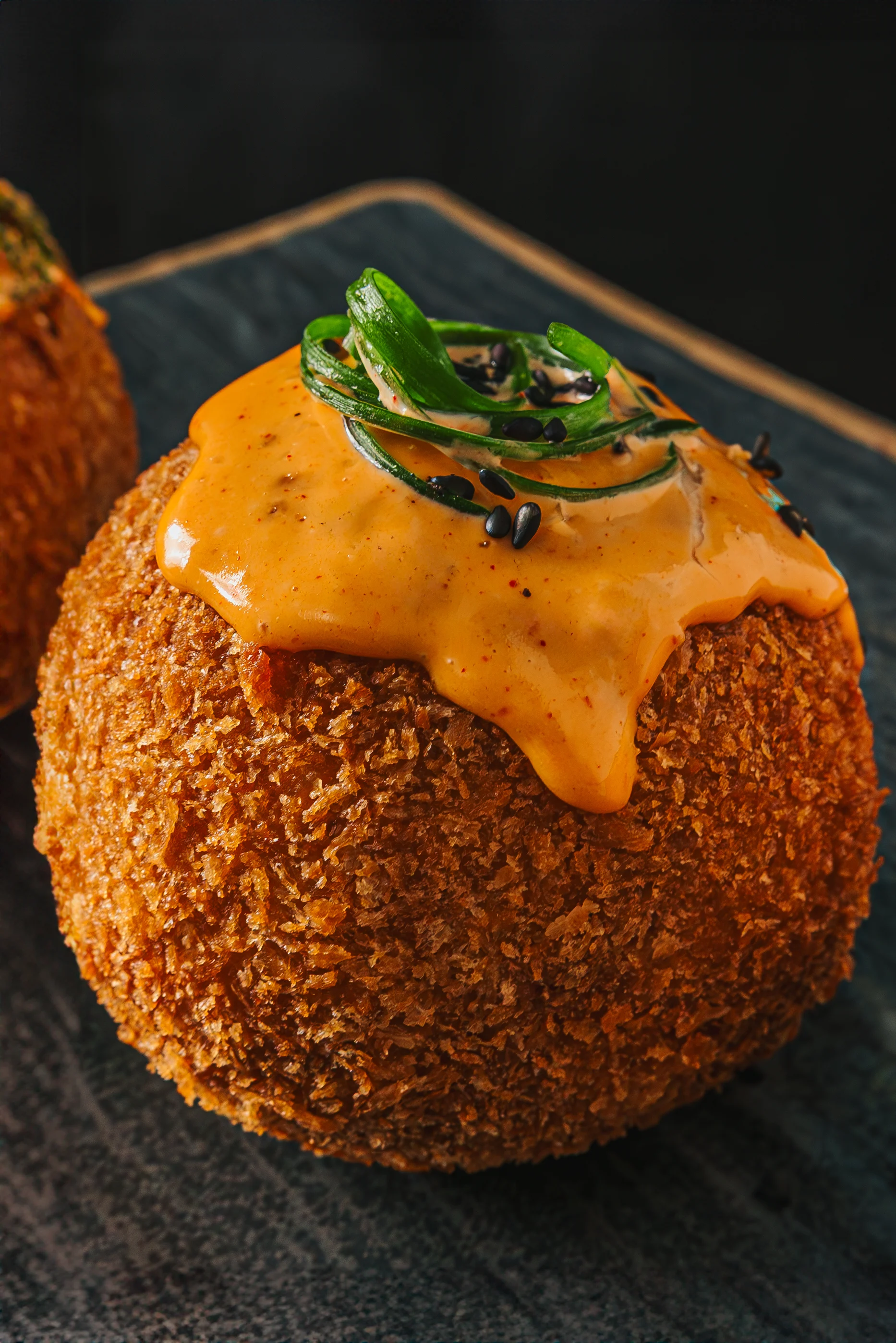 bolas-de-arroz-y-kimchi-con-queso.