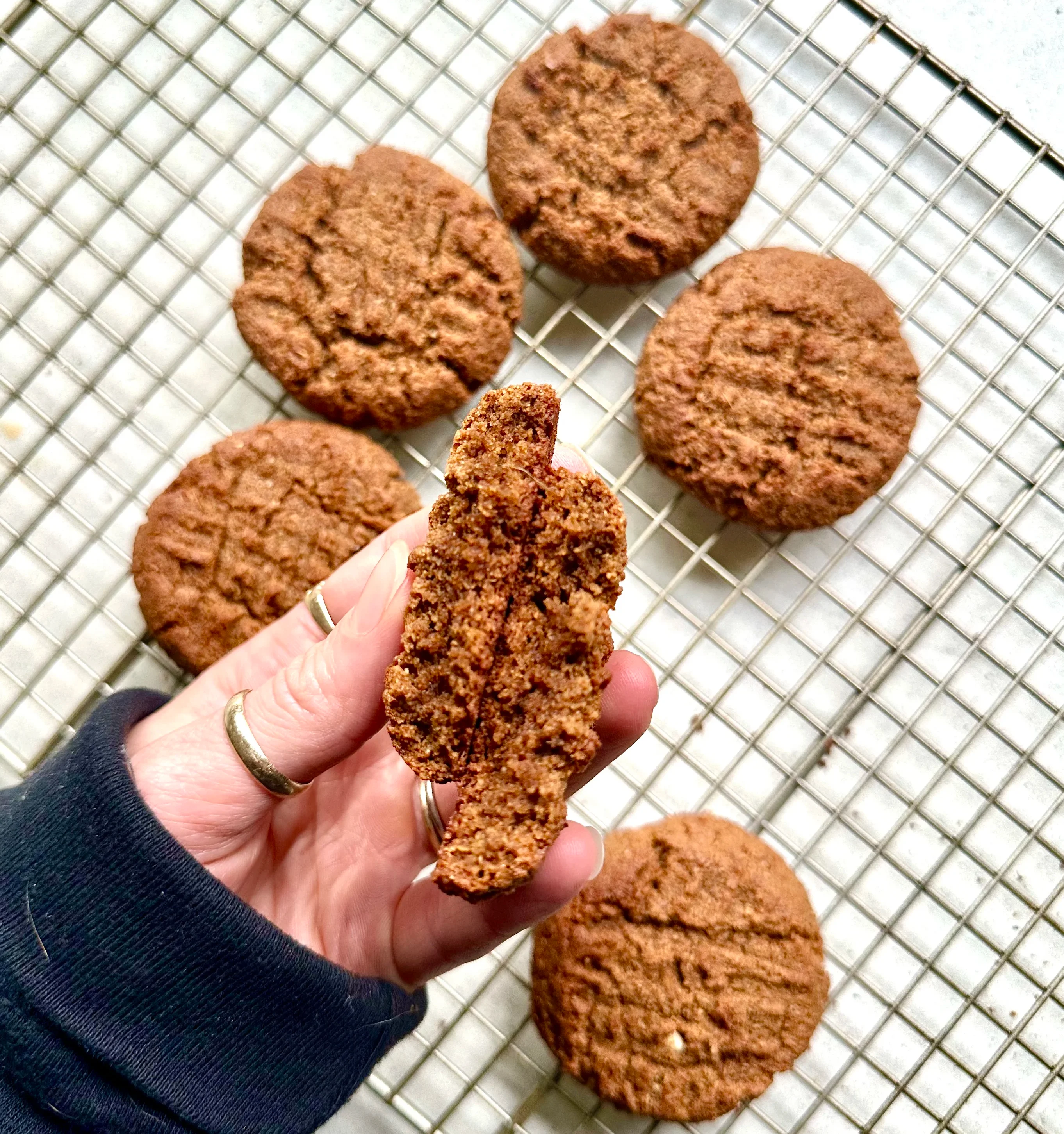 healthy-molasses-ginger-cookiez