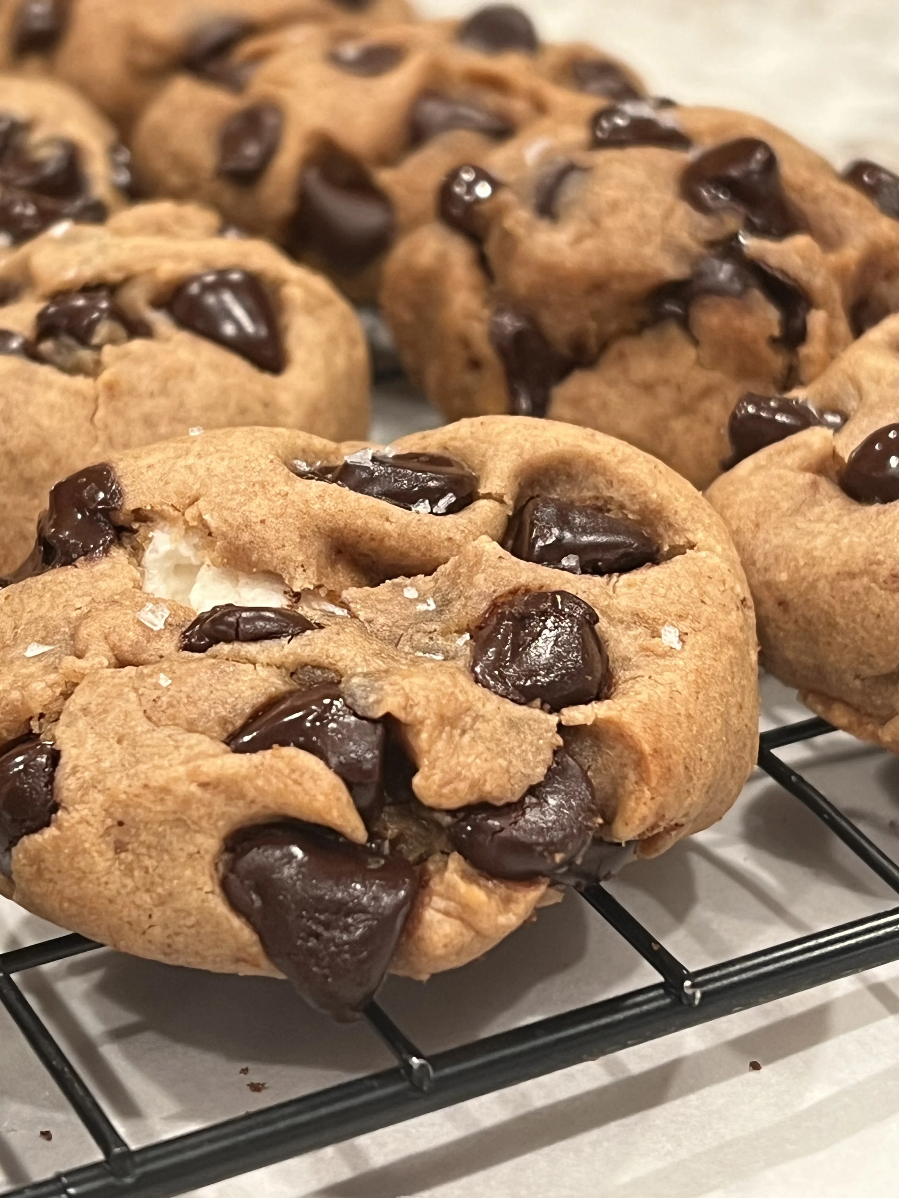 chocolate-chip-fluffernutter-cookies