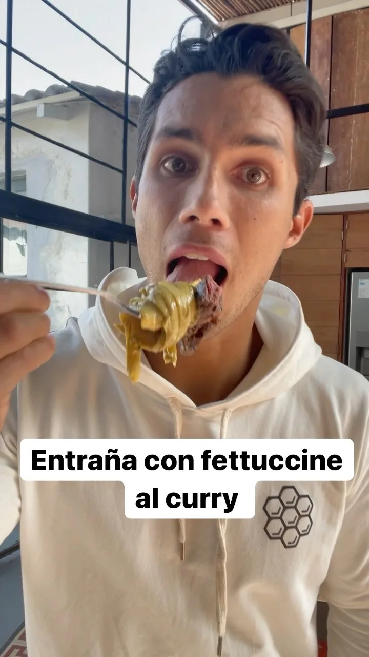 entrana-con-fetuccini-al-curry