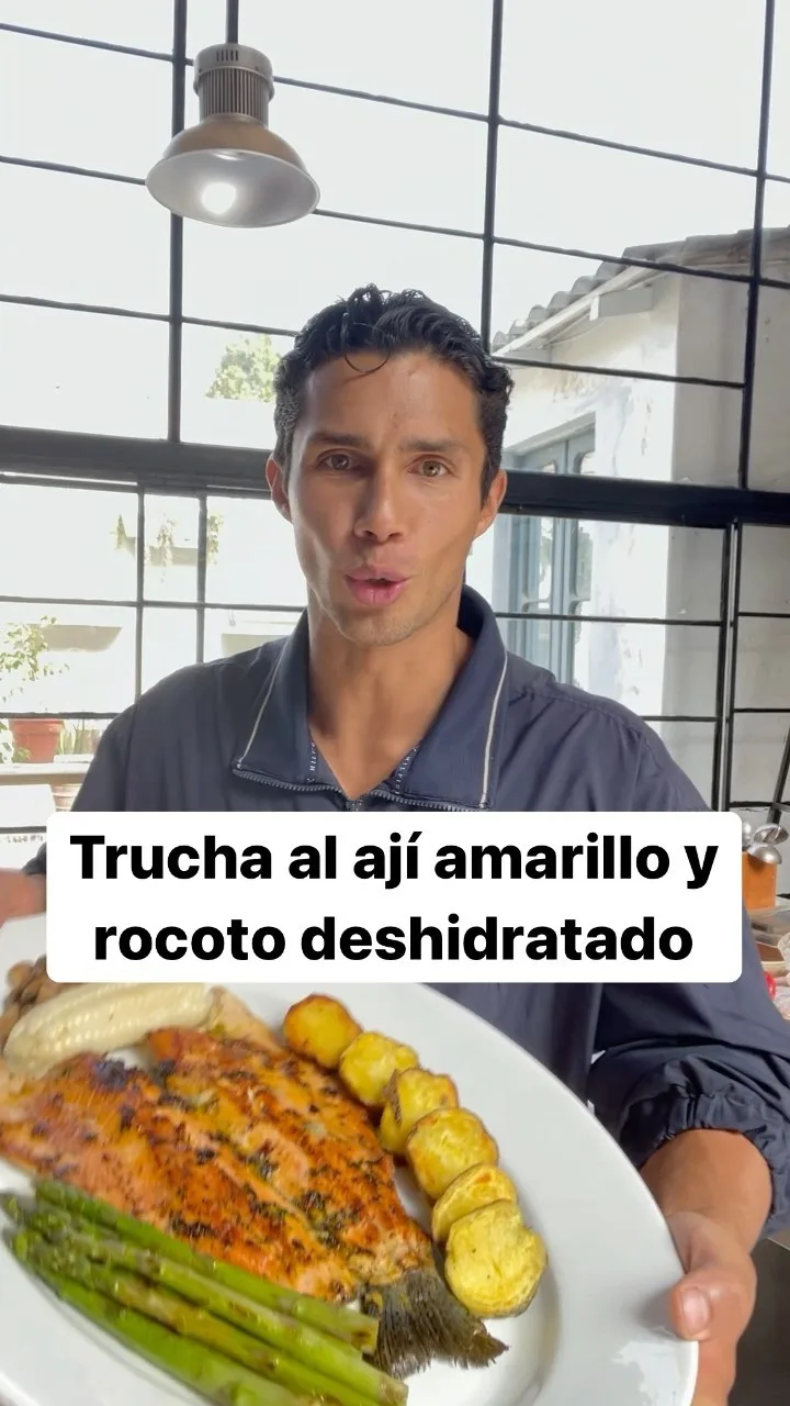 trucha-al-aji-amarillo-y-rocoto-deshidratado
