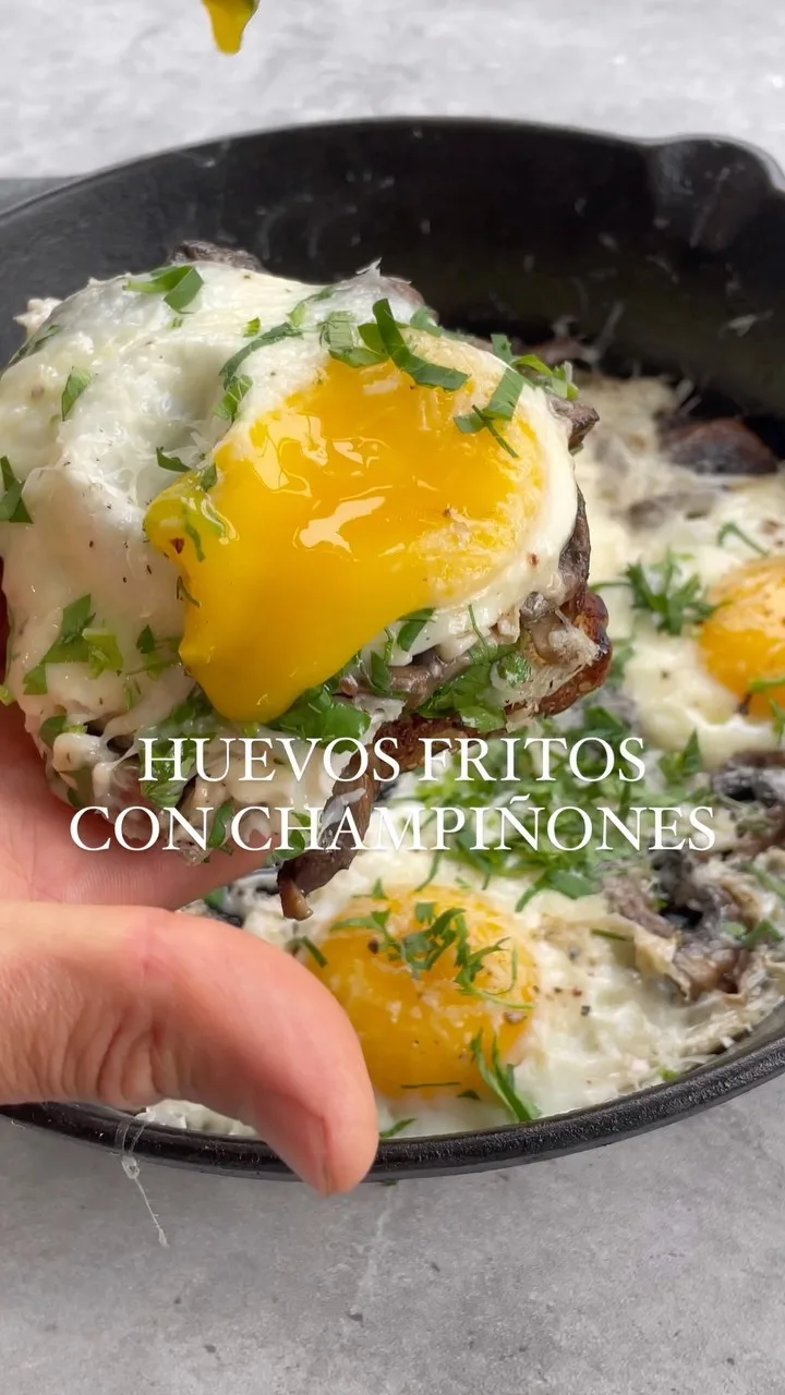 huevos-fritos-con-champinones