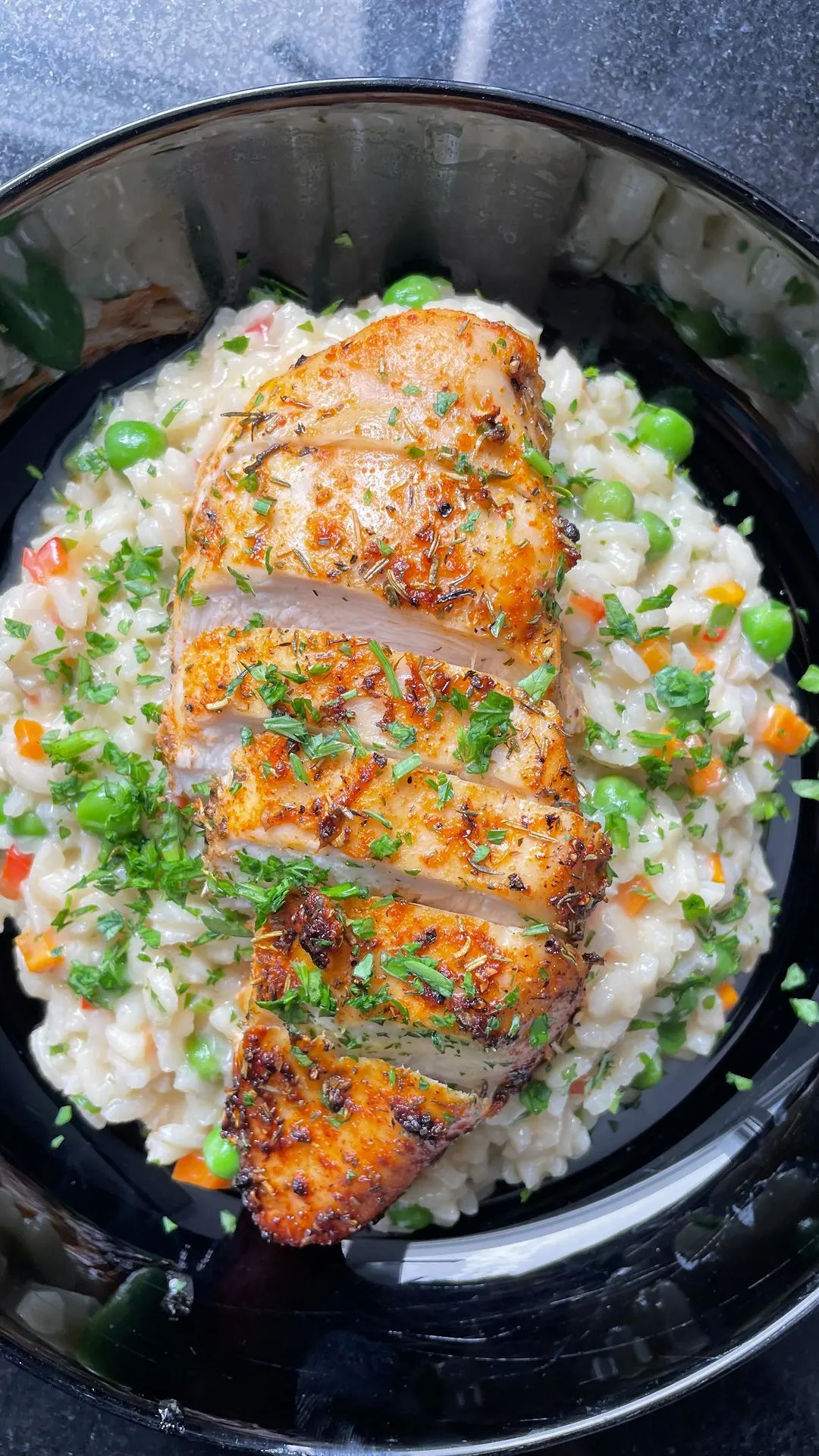 risotto-con-pollo-a-las-finas-hierbas