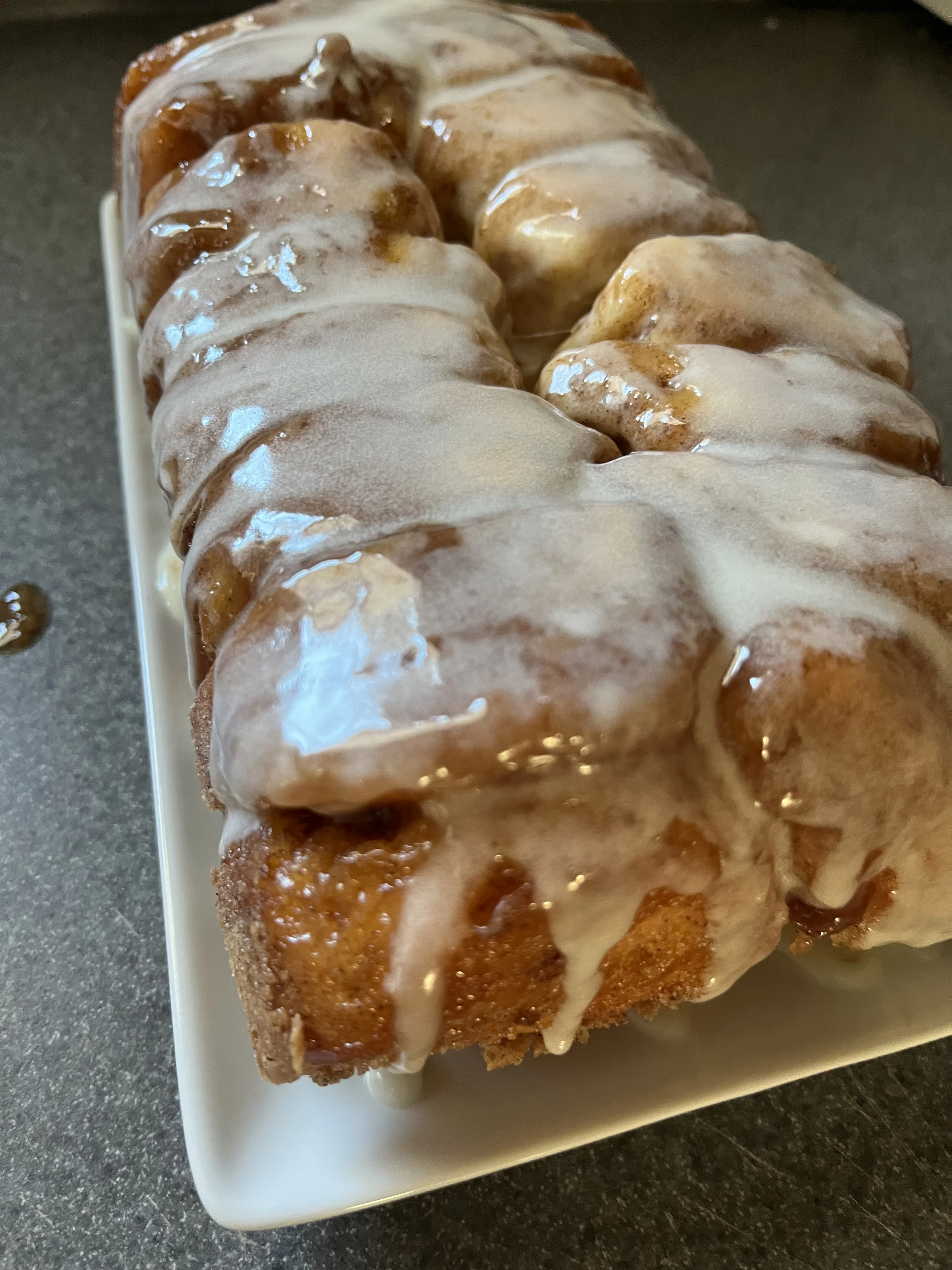 cinnamon-roll-pull-apart-loaf