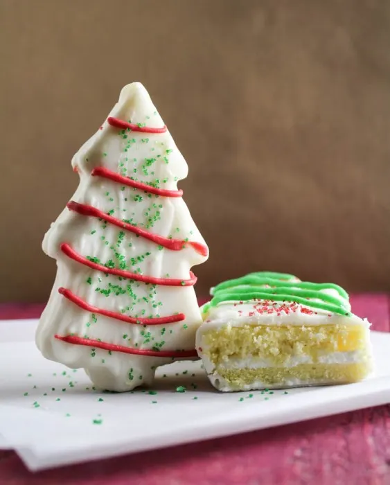christmas-tree-cake-cheesecake-recipe:-a-delectable-dessert-delight!