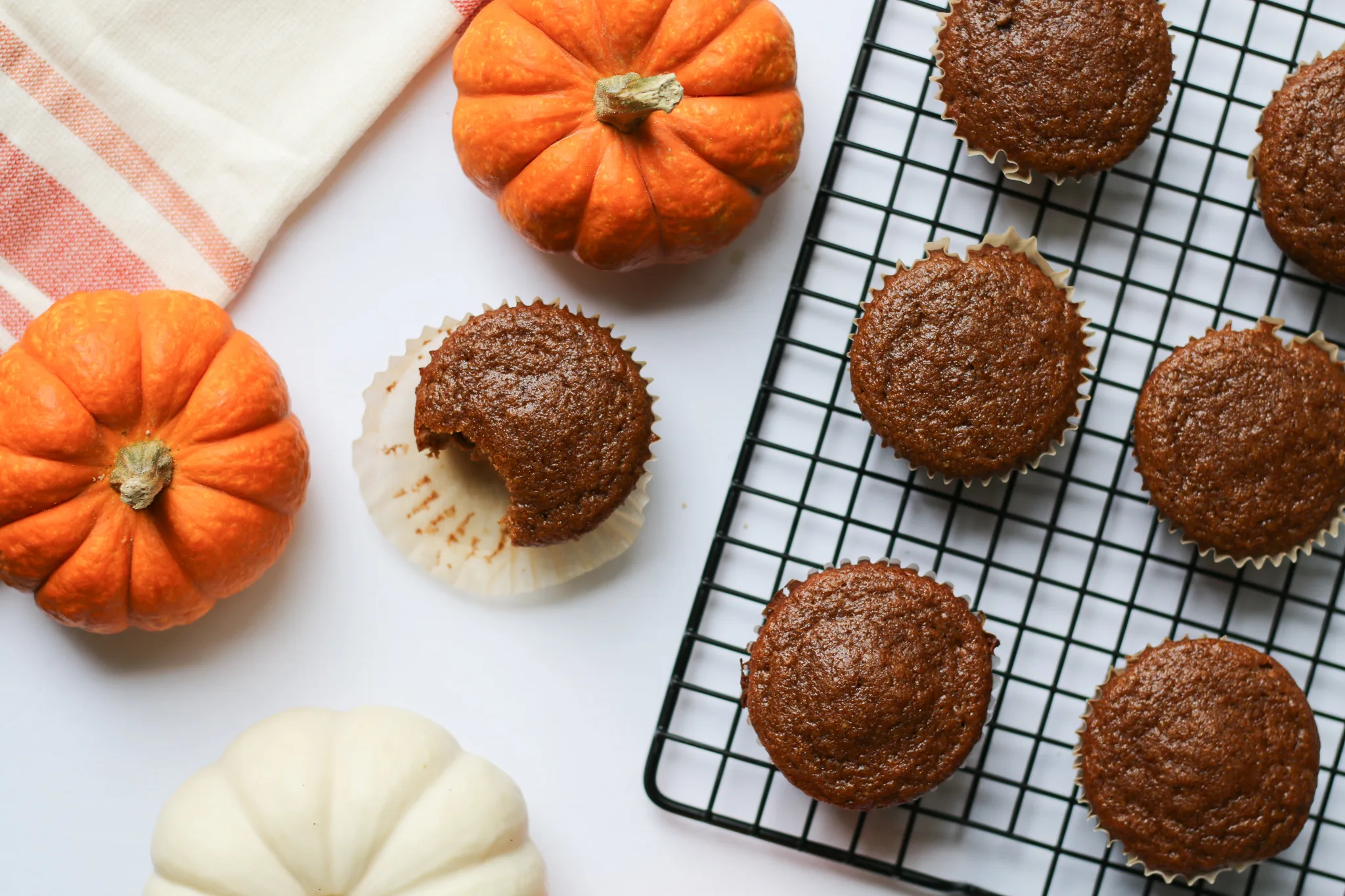 paleo-pumpkin-spice-muffins