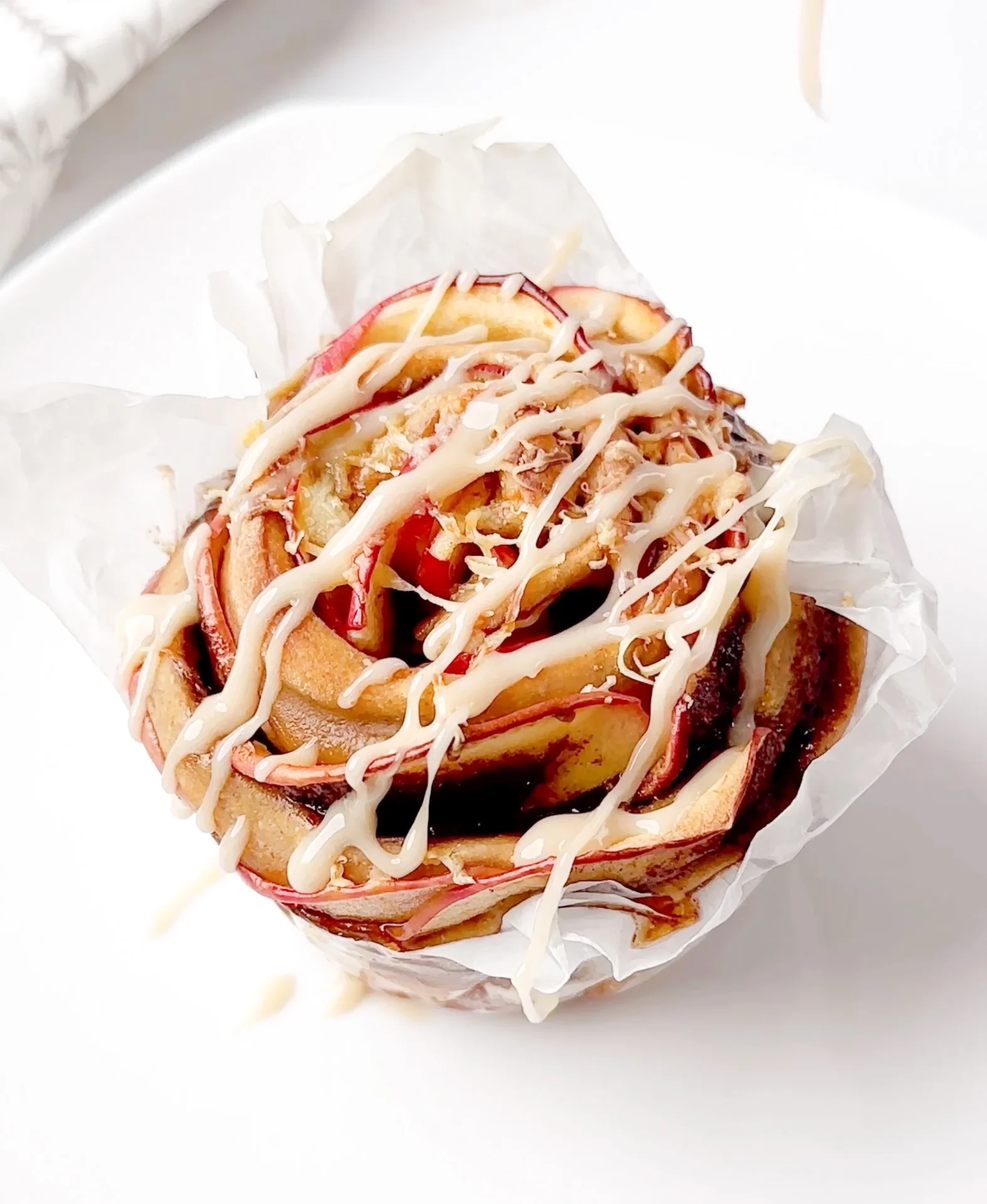 cheddar-apple-cinnamon-rolls
