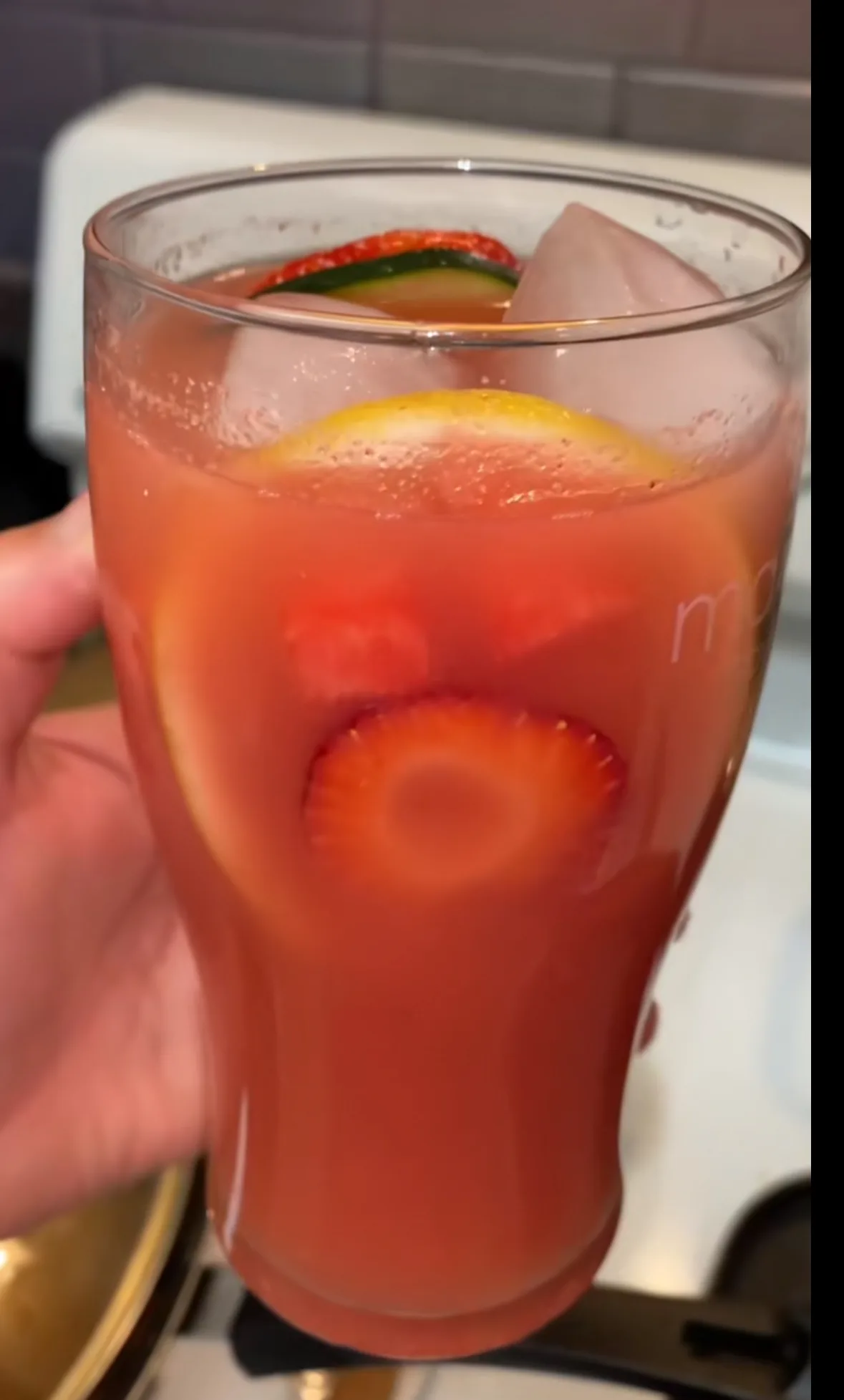 agua-fresca-de-sandia-pepino-y-fresa