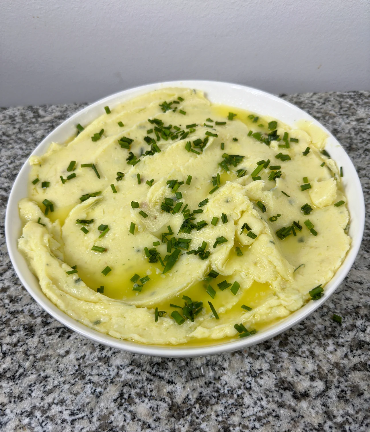 perfectly-roasted-garlic-mashed-potatoes