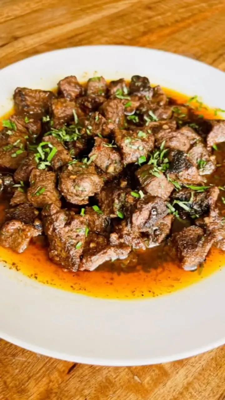 garlic-and-herb-butter-steak-bites