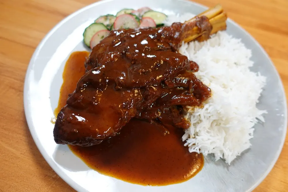 saffron-braised-lamb-shanks