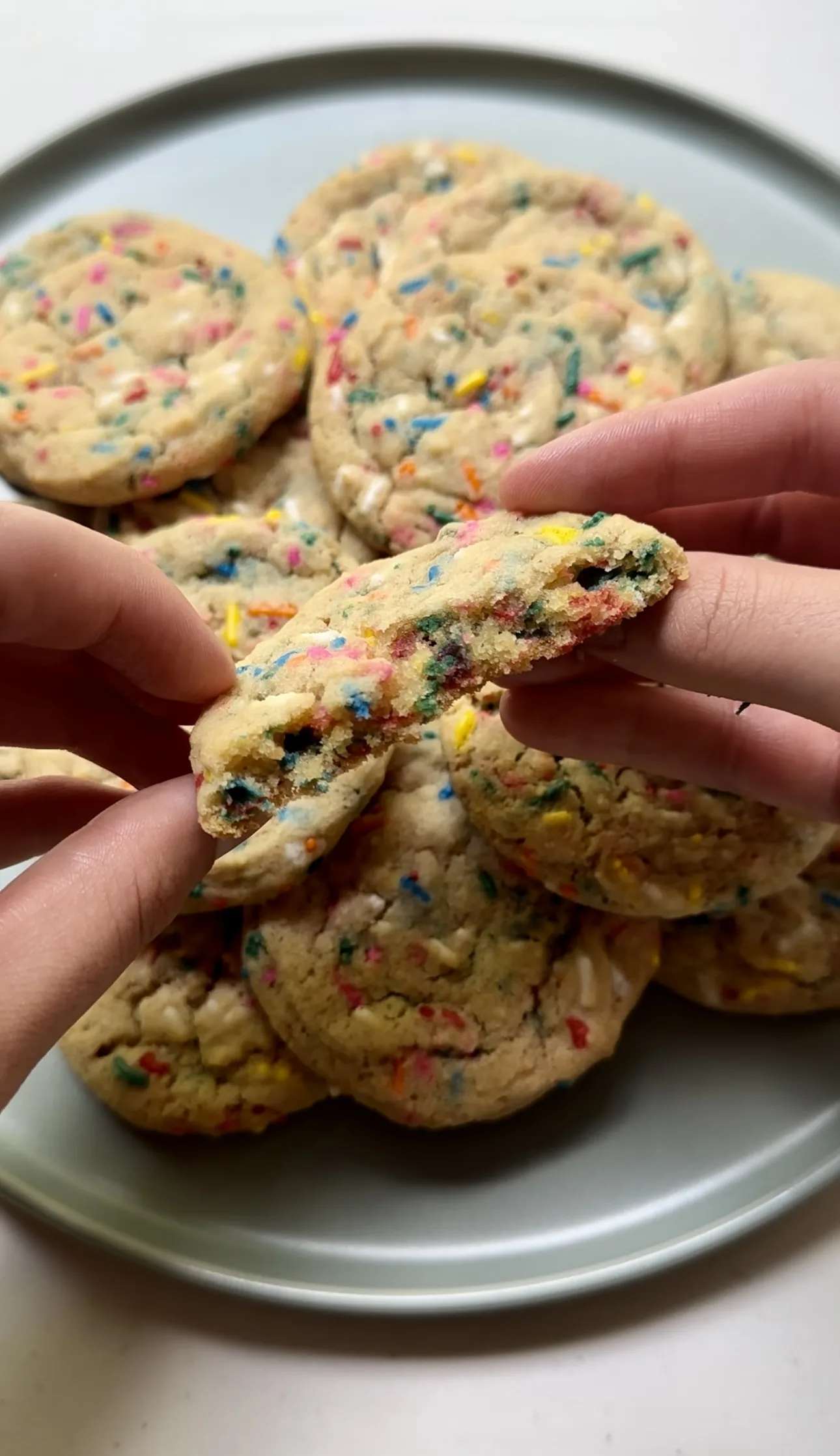 rainbow-sprinkle-cookies