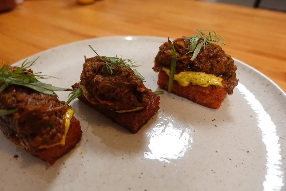 polo-gojeh-crispy-rice