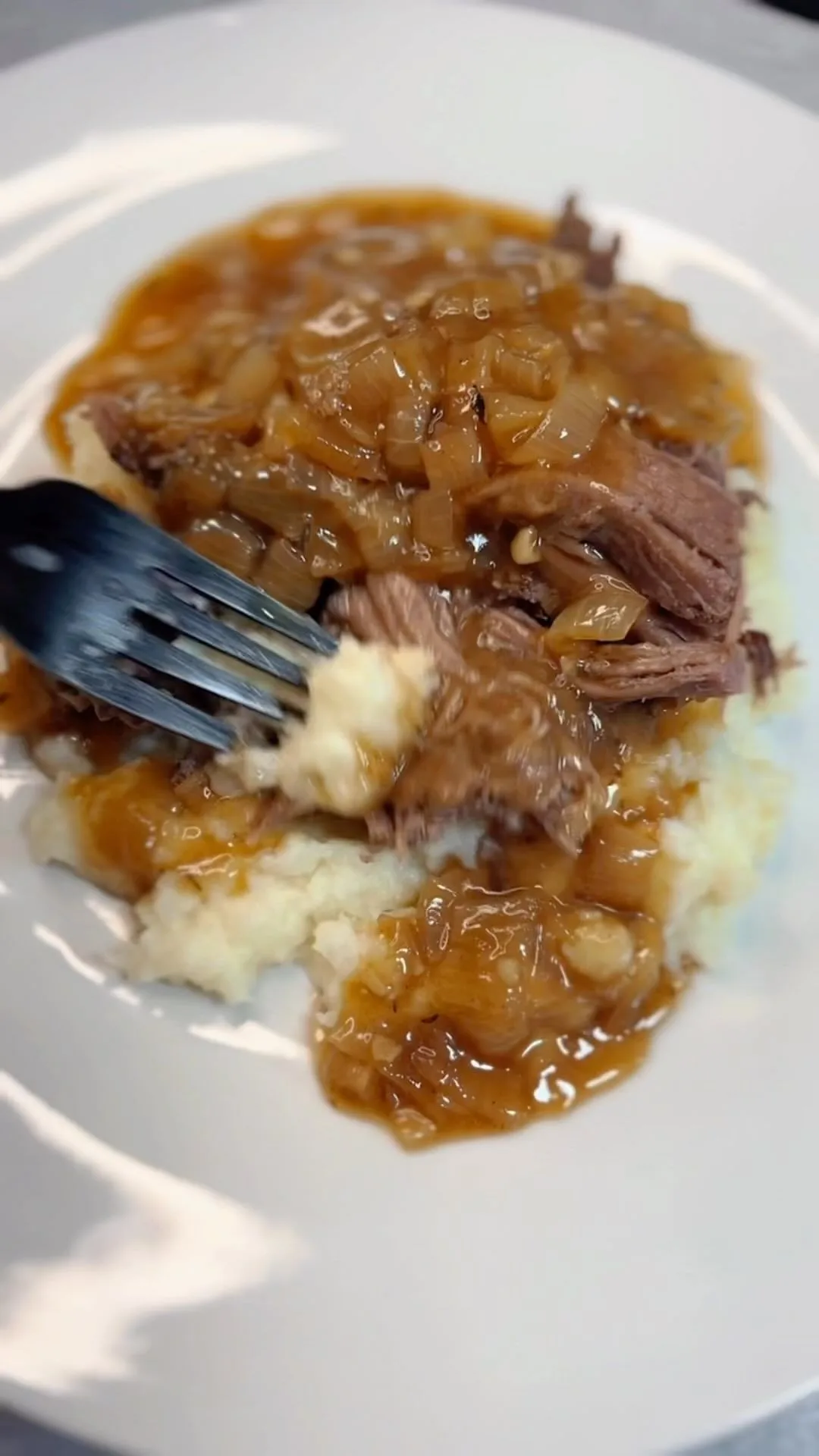 crockpot-caramelized-onion-pot-roast