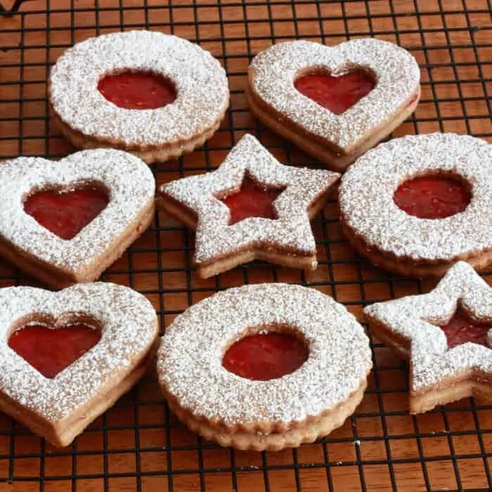 heavenly-delights:-dive-into-bliss-with-homemade-linzer-cookies!