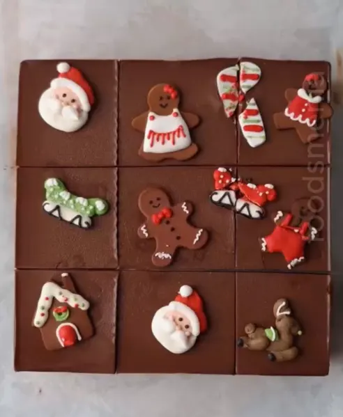 festive-decadence:-dive-into-christmas-magic-with-chocolate-ganache-delight!