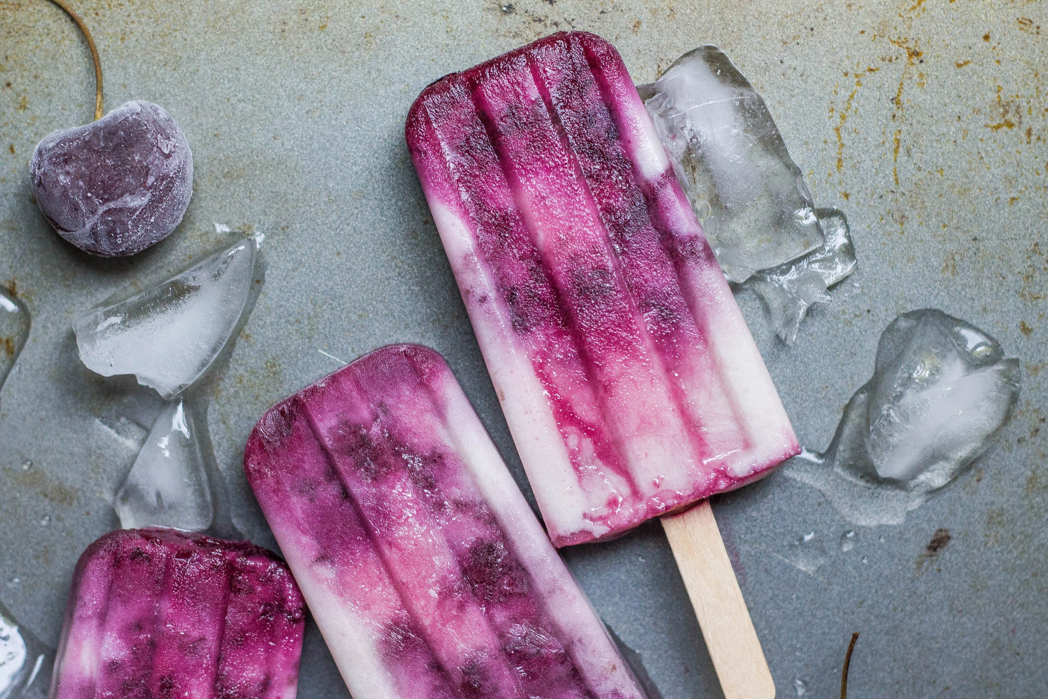 berry-and-beetroot-ice-lollies