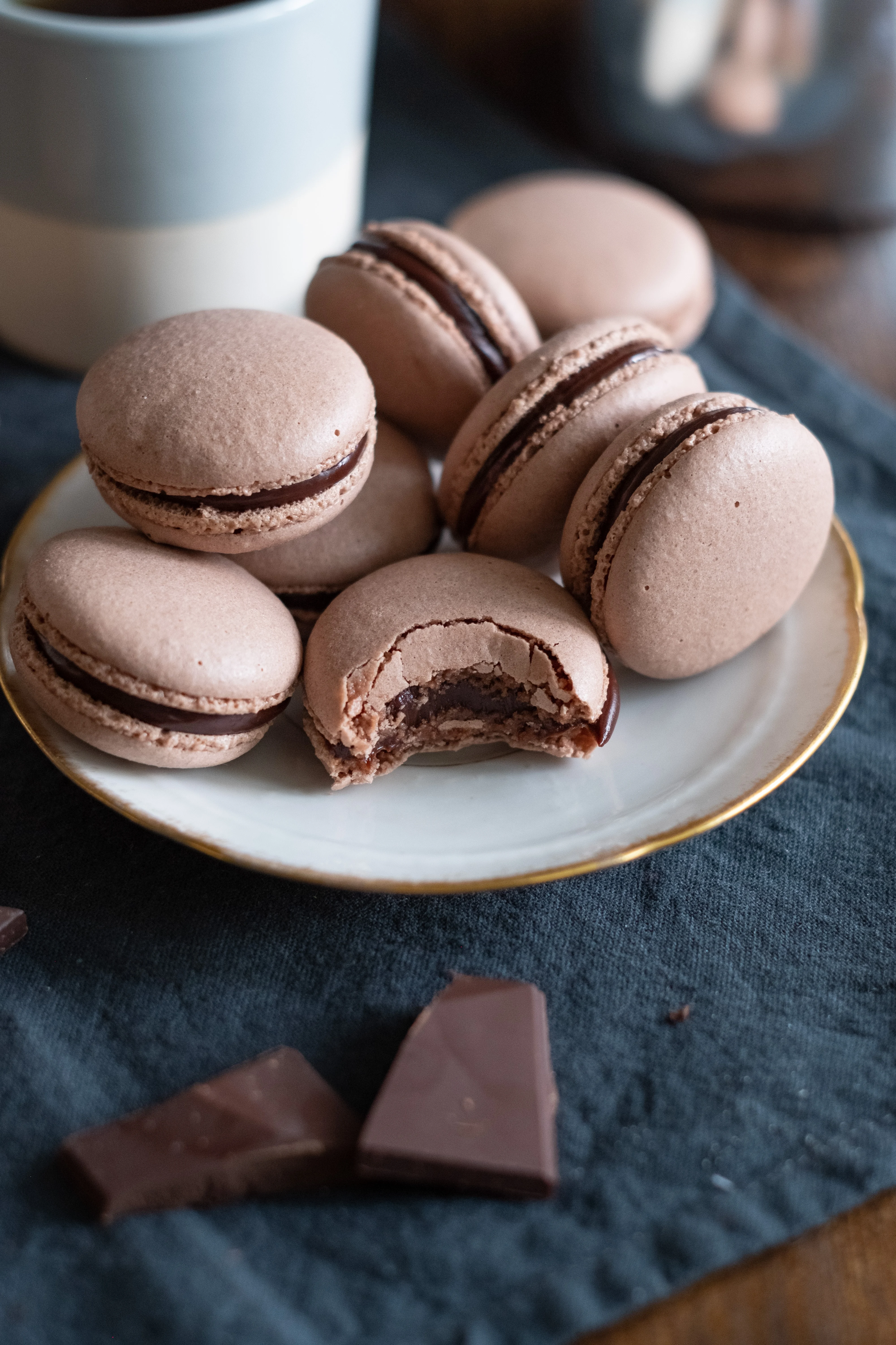healthy-dark-chocolate-macaroons