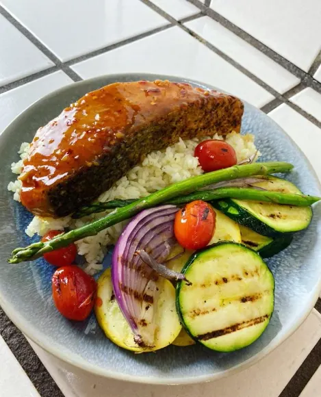 honey-garlic-salmon