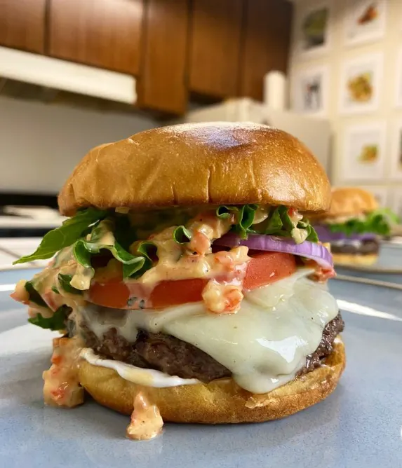 mexican-burger-with-a-roasted-pepper-special-sauce