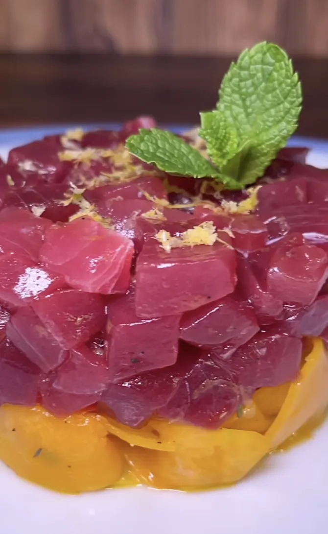 tartare-di-tonno-rosso-del-mediterraneo-e-zucca