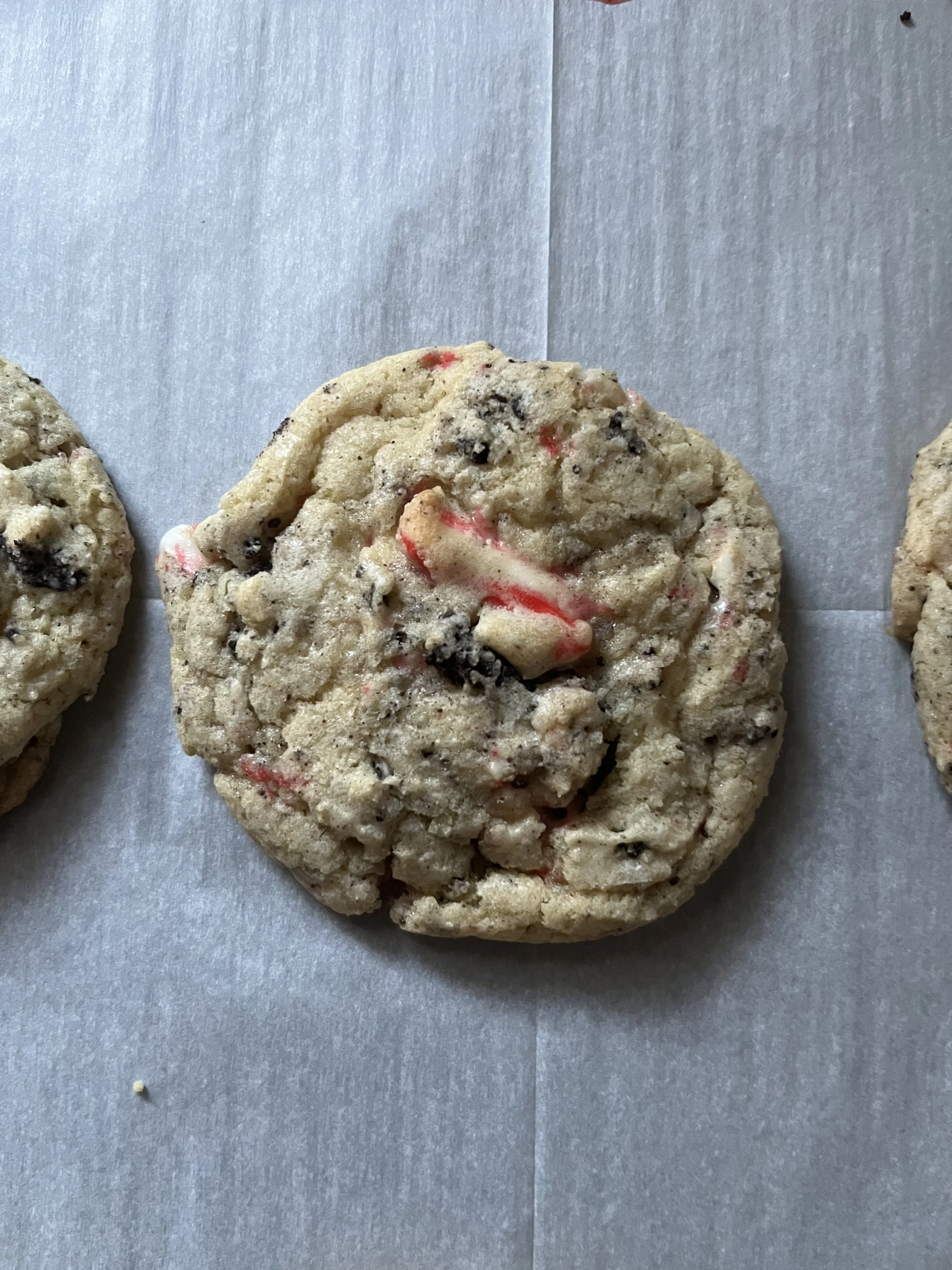 candy-cane-oreo-cookies