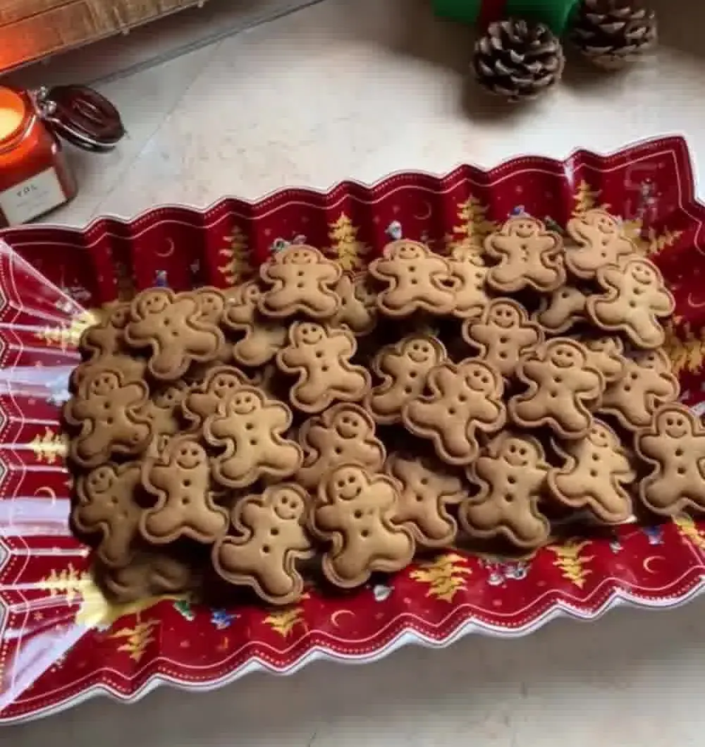 gingerbread-cookies:-sweet-magic-in-every-bite!