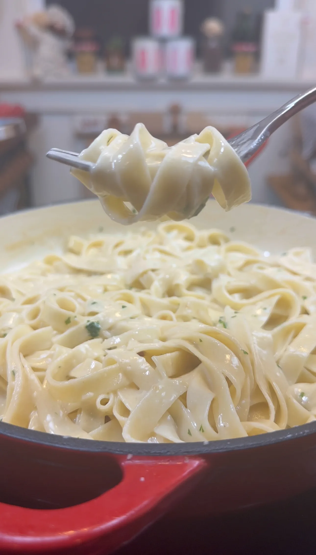 creamy-roasted-garlic-pasta