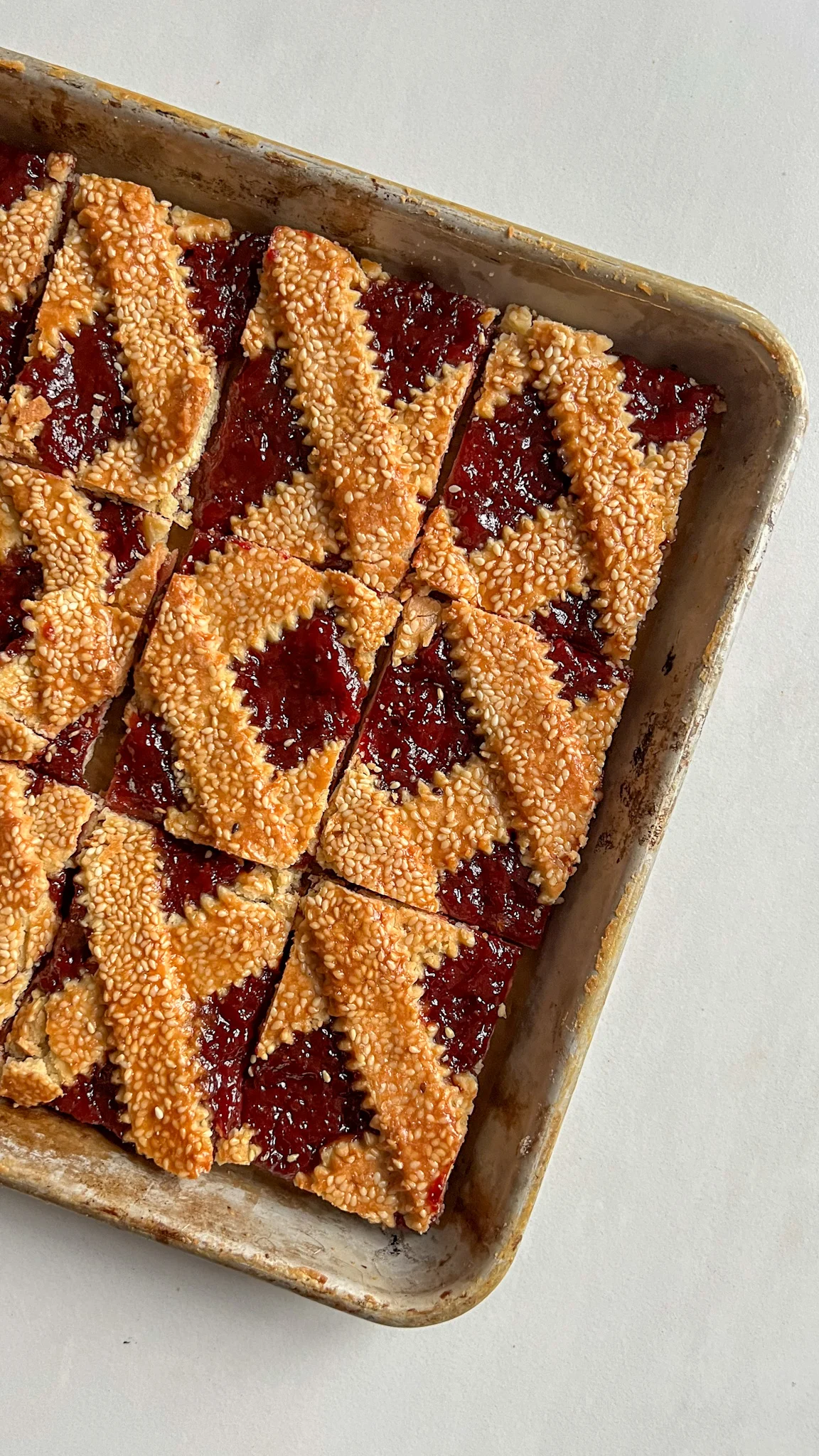 linzer-sesame-bars