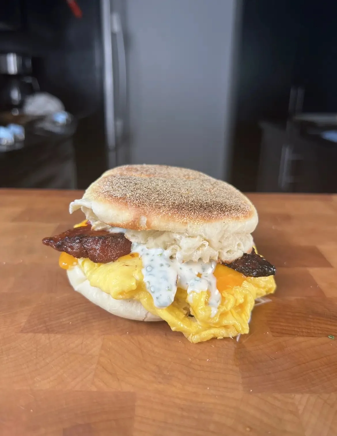 english-muffin-breakfast-sandwich