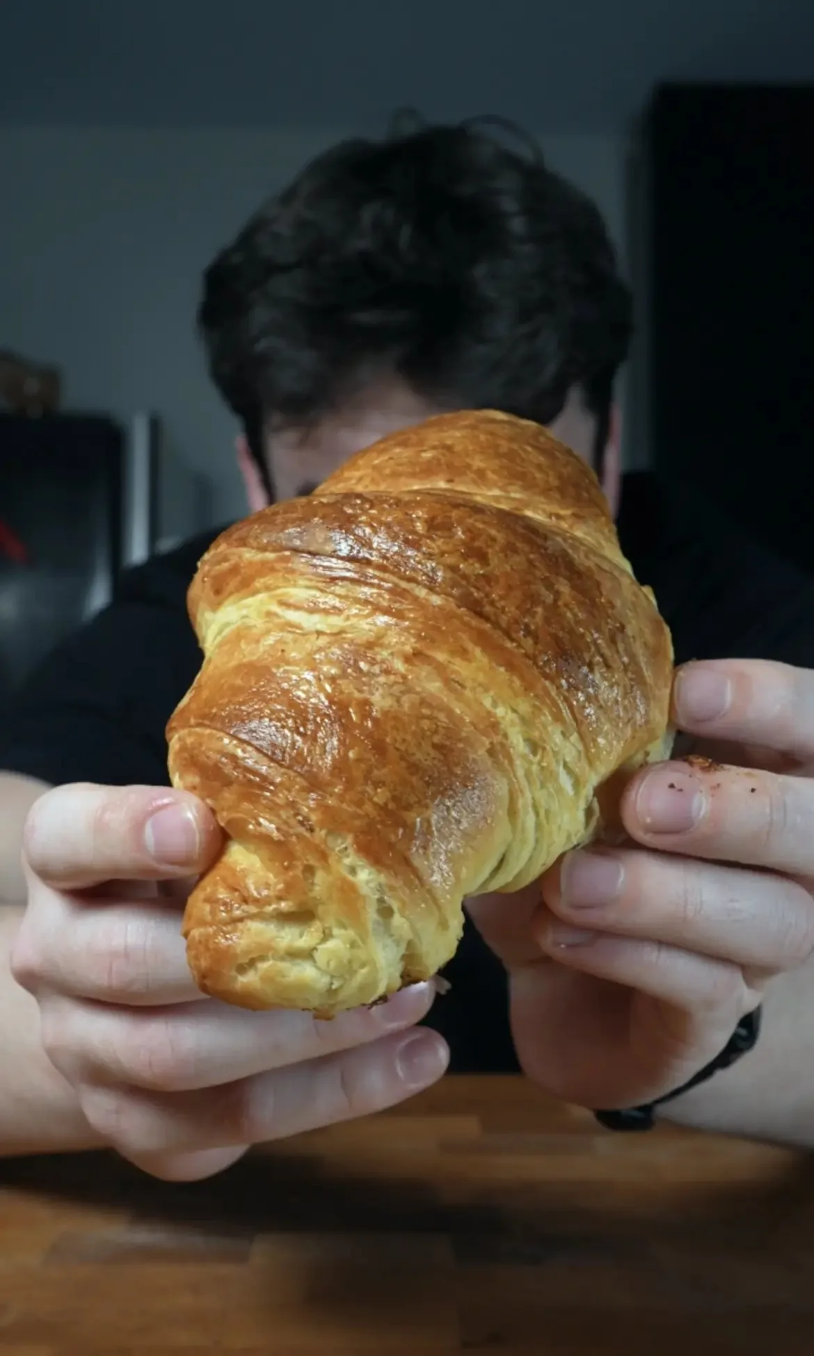cheddar-croissant