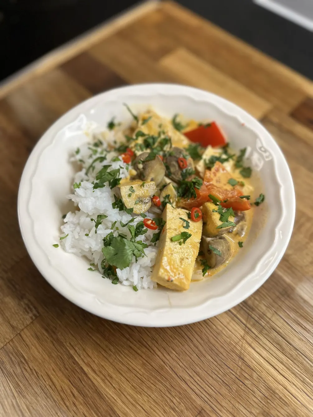 vegan-red-coconut-curry